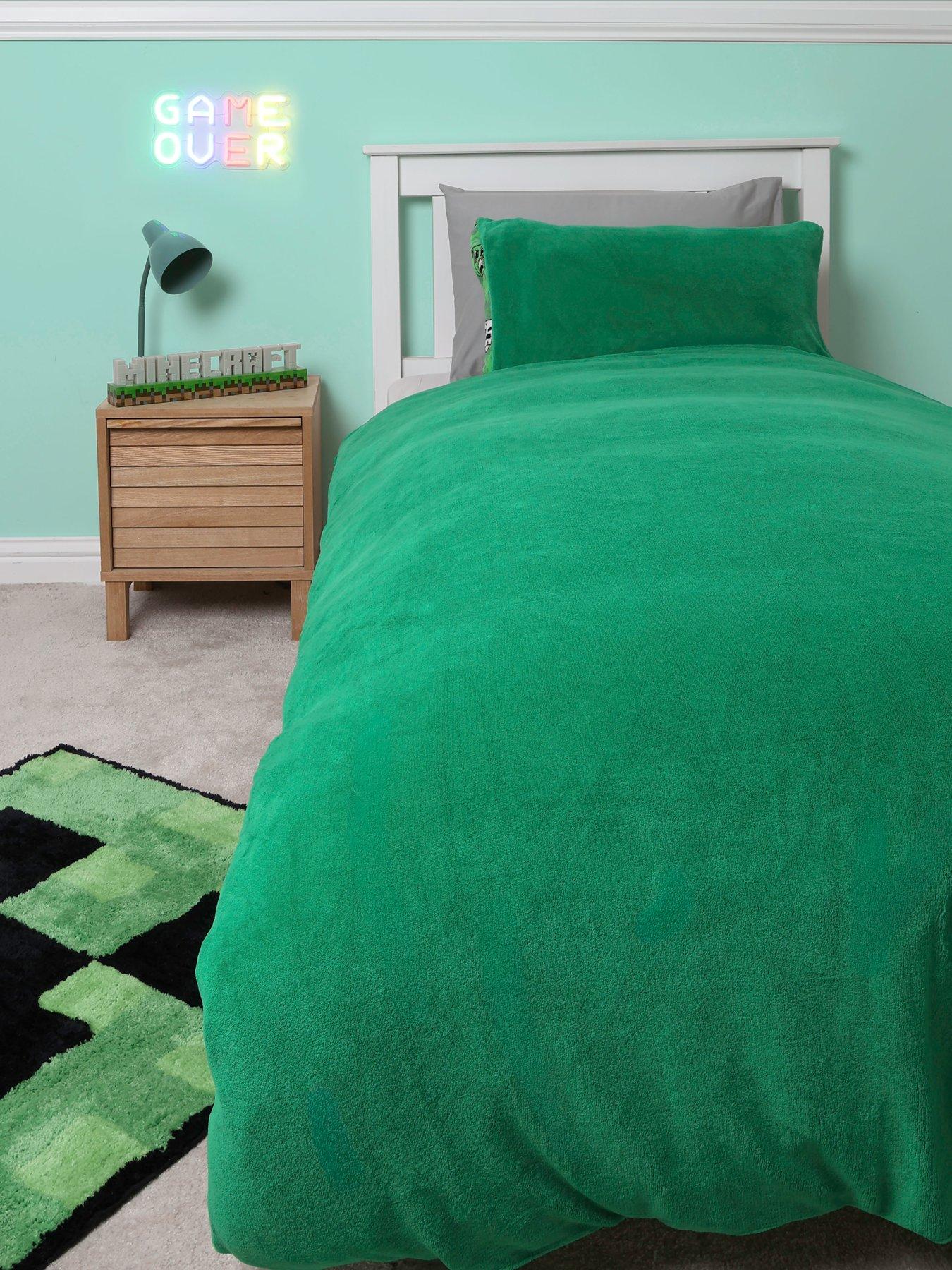 Image 5 of 6 of Minecraft Grounds Single Rotary Fleece Duvet