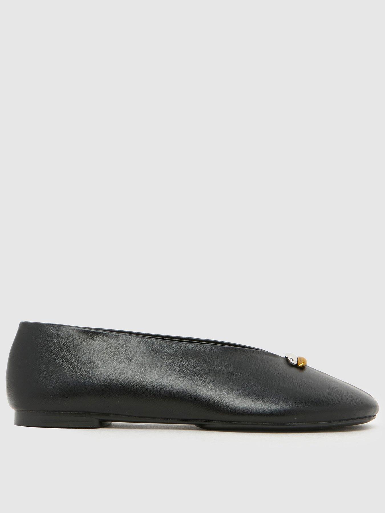 Schuh Latte Round Toe Ballet Flats - Black