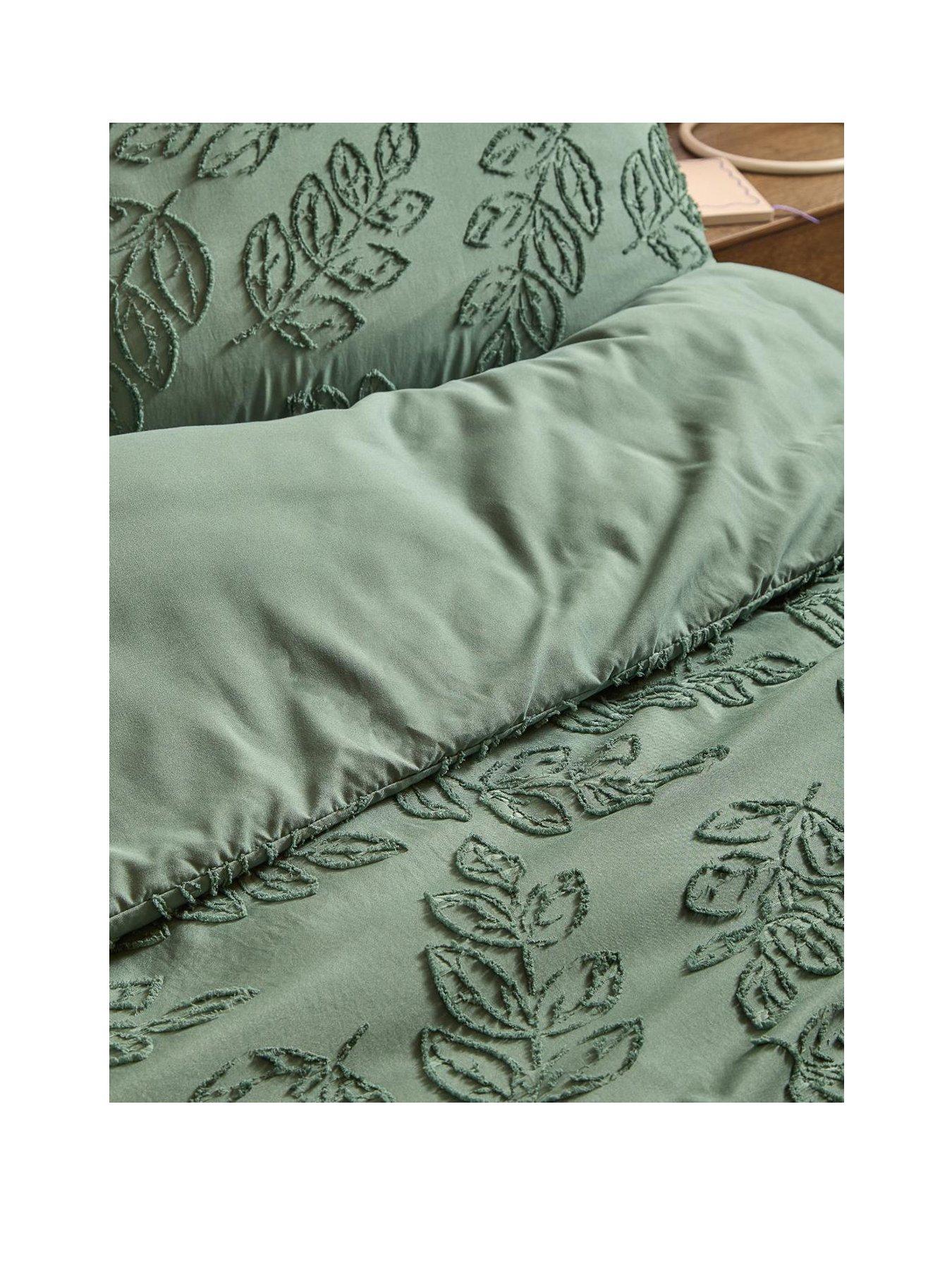 Image 2 of 4 of Duvet Day Seville Leaf Soft Tufted Double Duvet Set Green