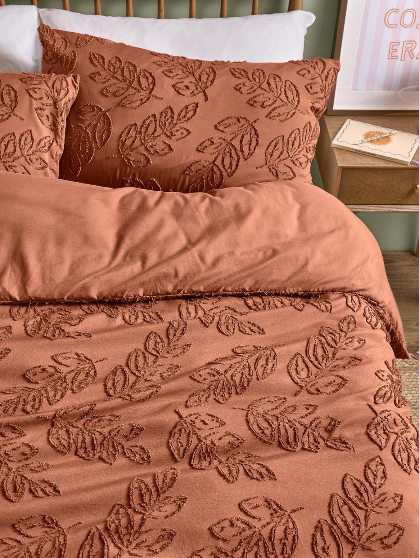 Duvet Day Seville Leaf Soft Tufted Double Duvet Set Rust