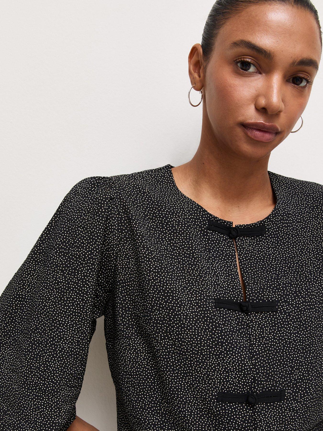 Image 4 of 5 of New Look Womens Spot Print Knot Front 3/4 Sleeve Blouse - Black