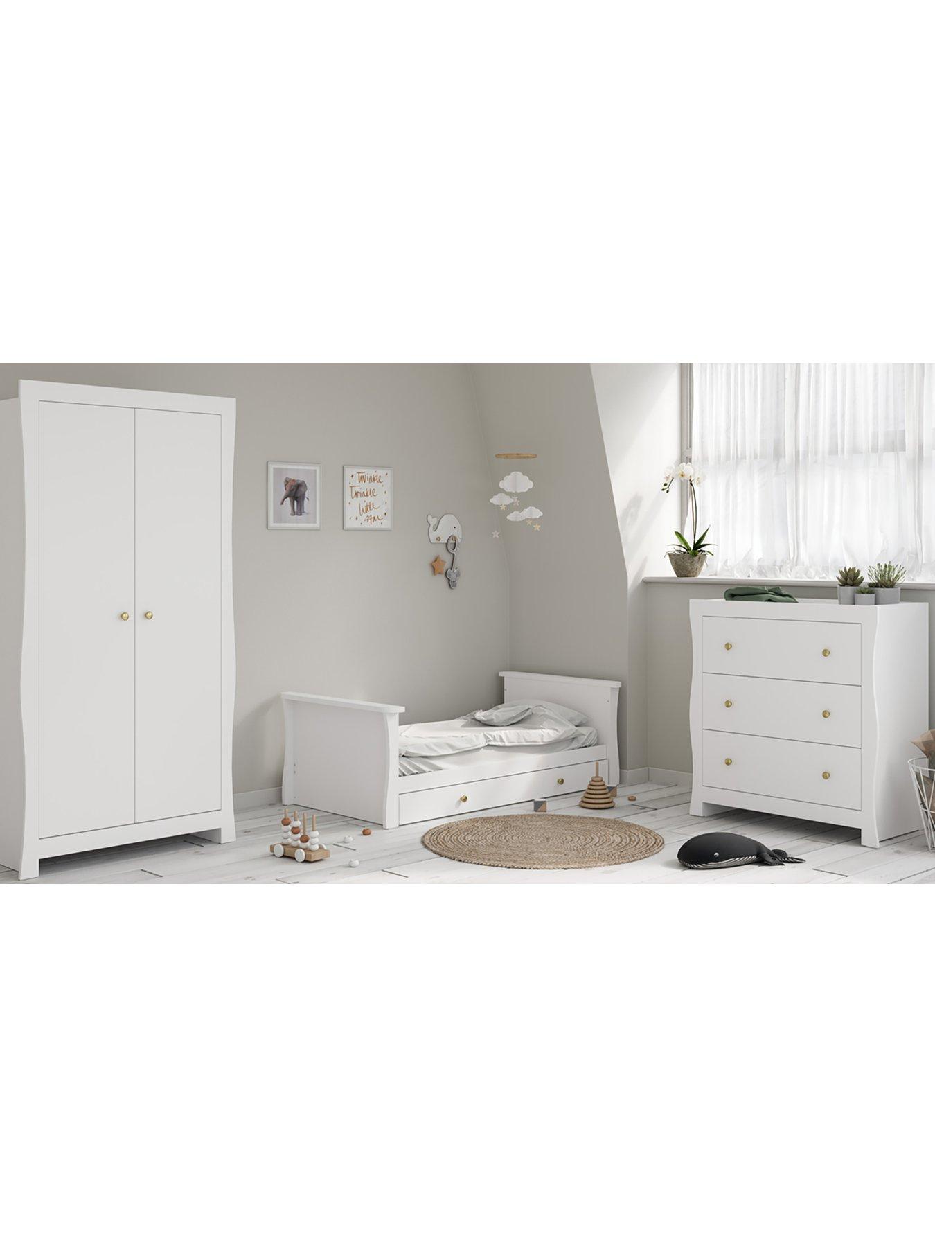 Image 5 of 7 of Little Acorns Celeste Cot Bed - White inc. brushed gold knobs