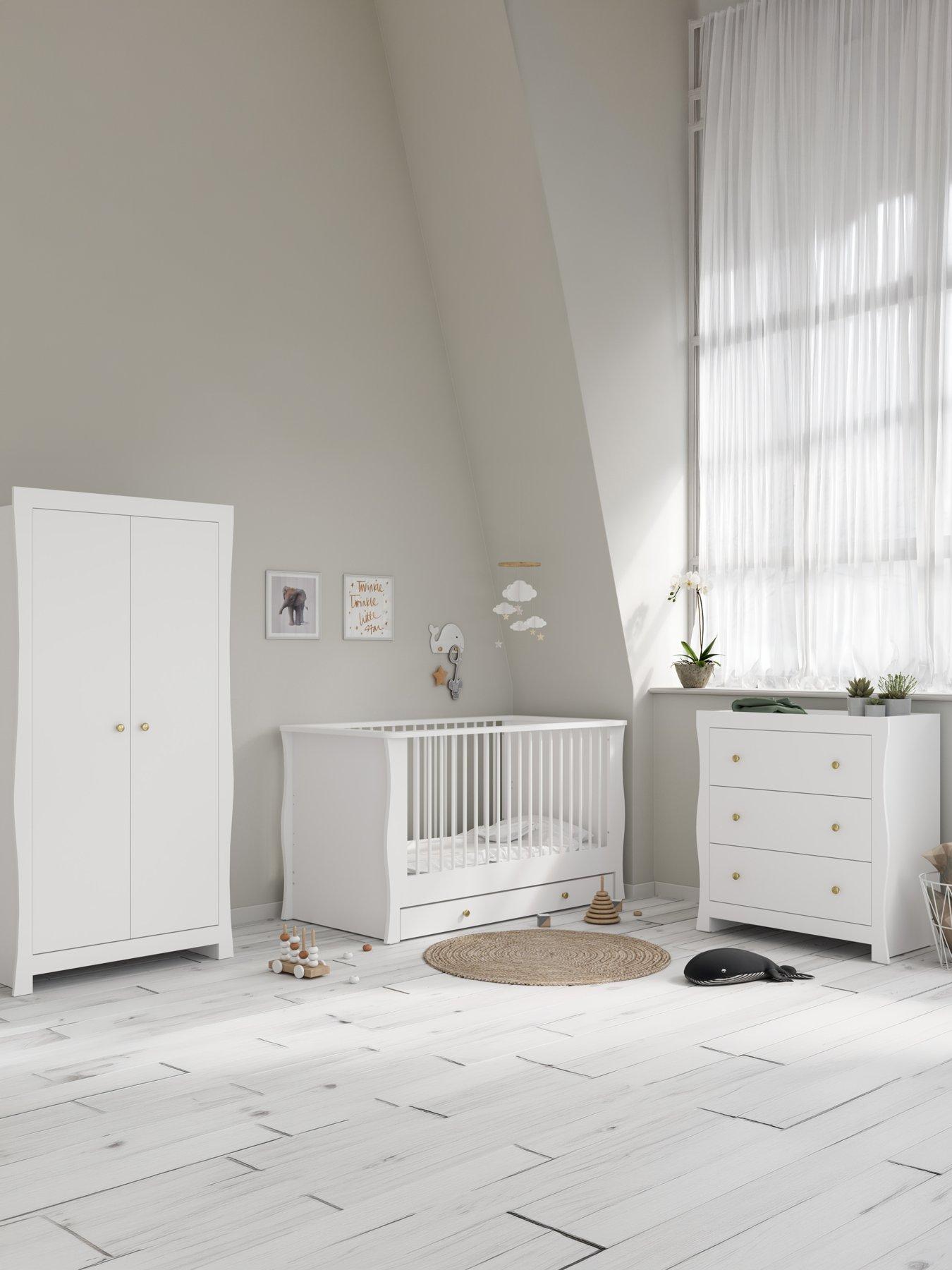 Little Acorns Celeste 4 Piece Roomste - White inc. brushed gold knobs