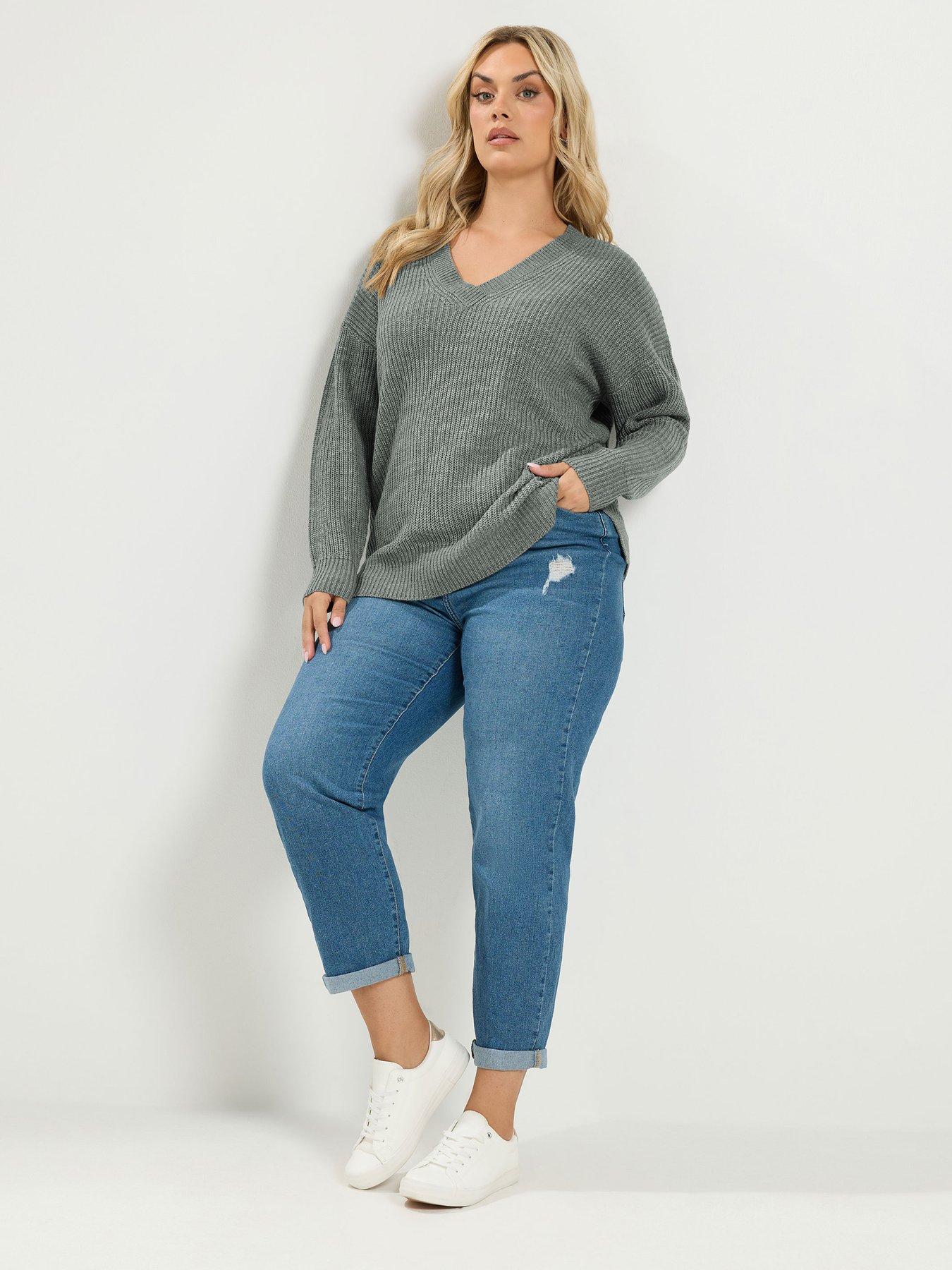 Image 3 of 4 of Yours Curve Essential V-Neck Jumper - Grey