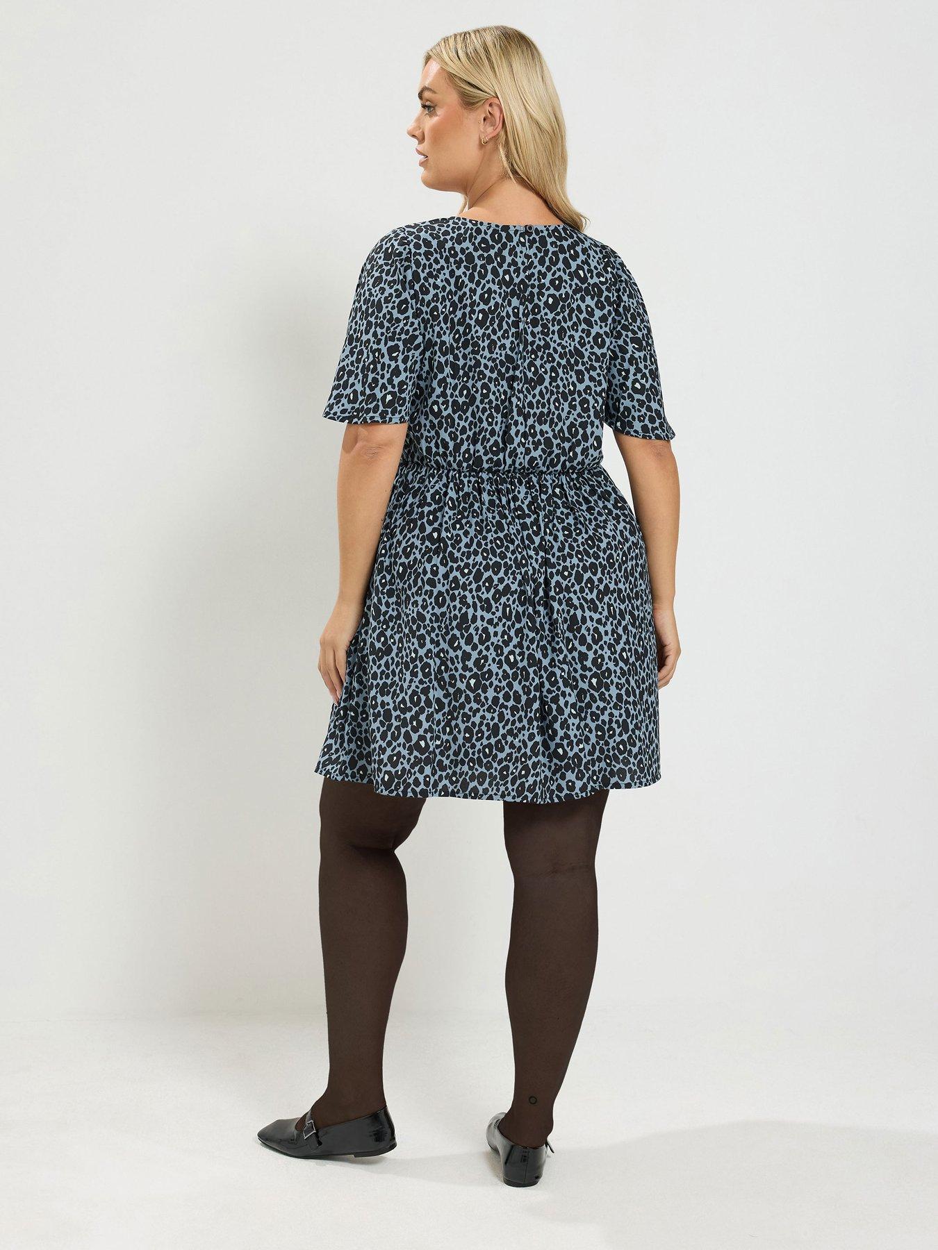 Image 2 of 4 of Yours Curve Leopard Mini Dress - Blue