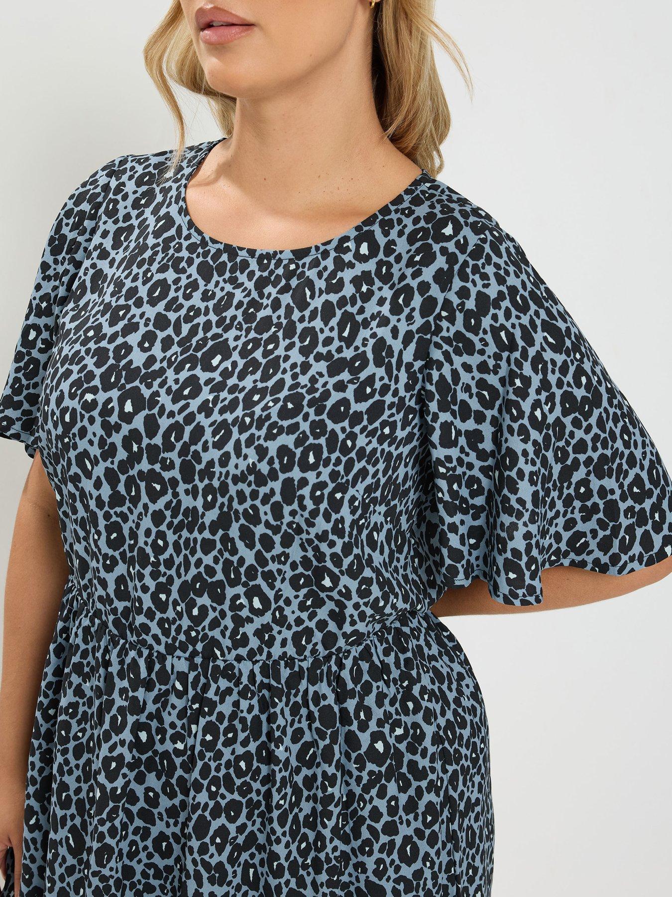 Image 4 of 4 of Yours Curve Leopard Mini Dress - Blue