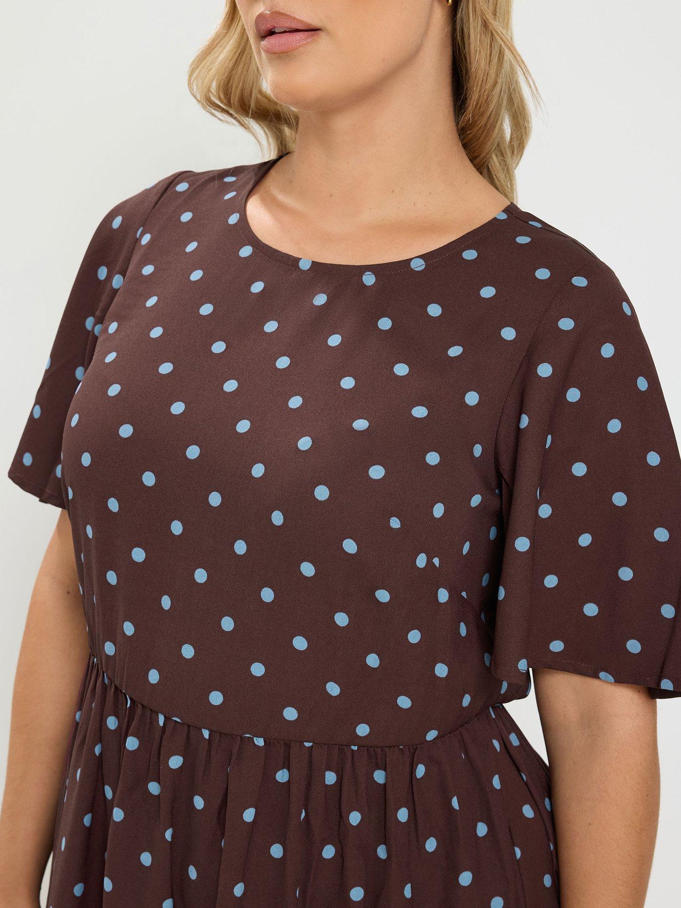 Image 4 of 4 of Yours Curve Polka Mini Dress - Brown