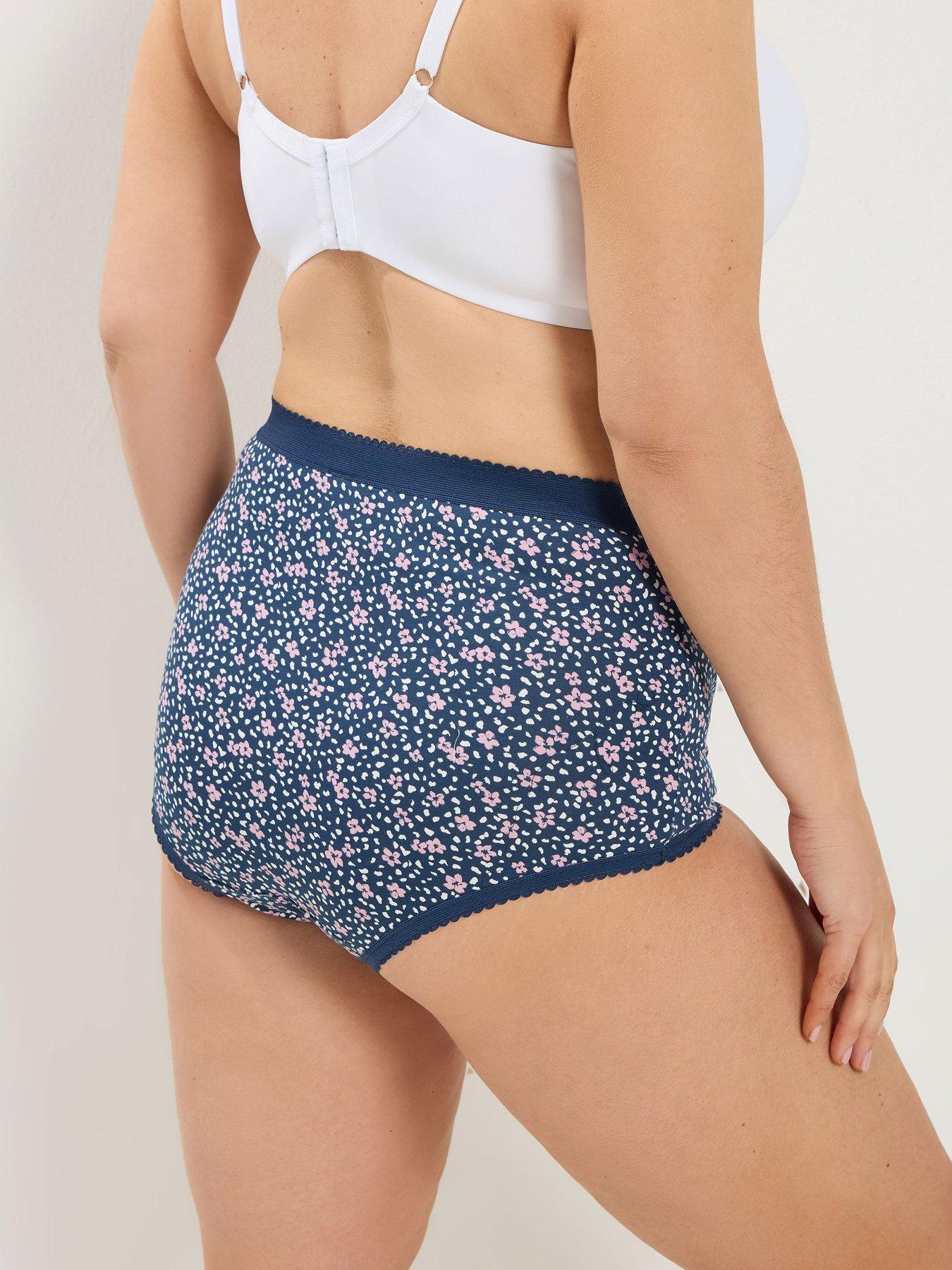 Image 2 of 4 of Yours YOURSET 5 PACK Curve Ditsy Floral Full Briefs - Navy Blue