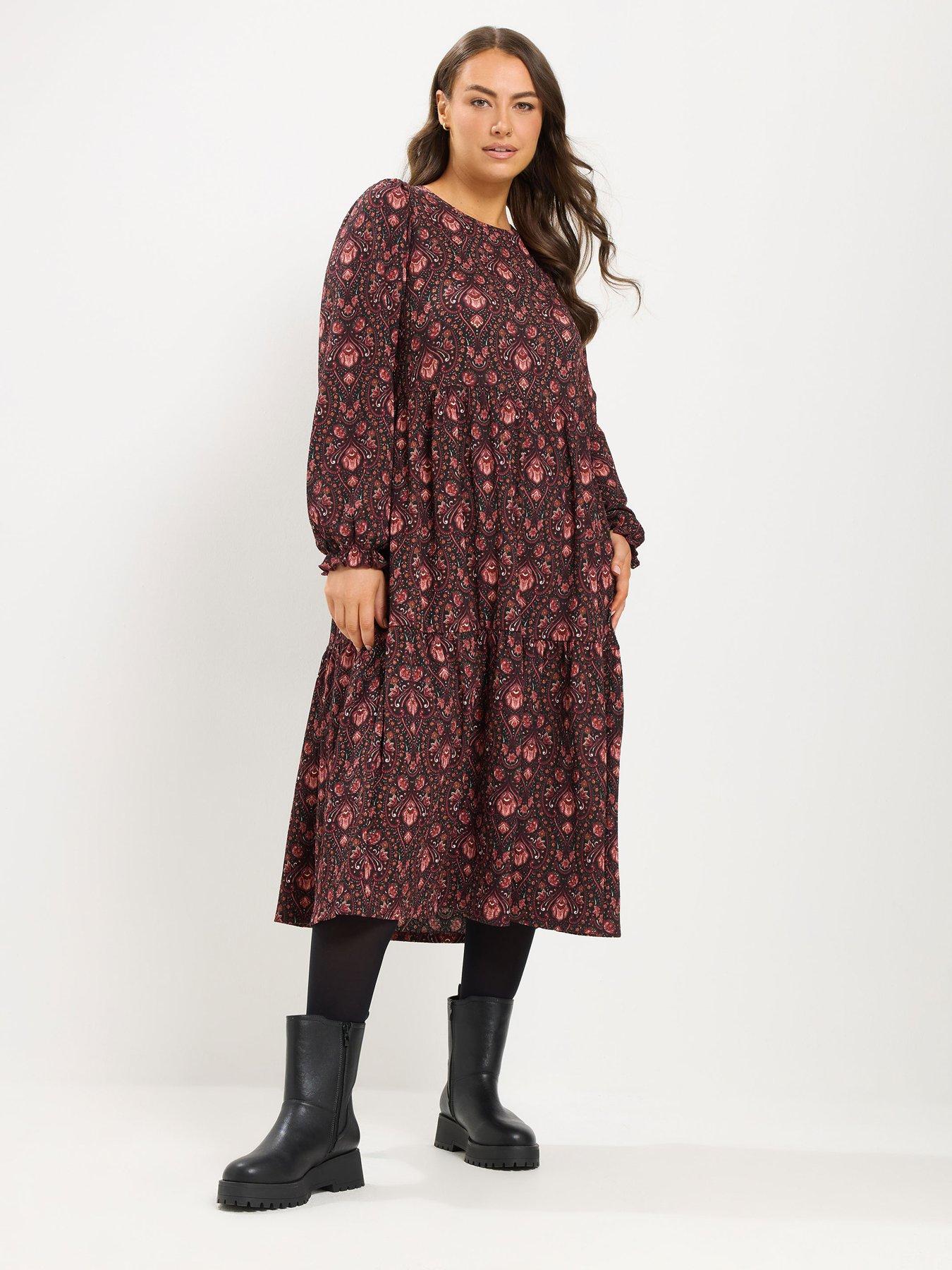Image 3 of 4 of Yours Curve Textured Midaxi Dress - Black