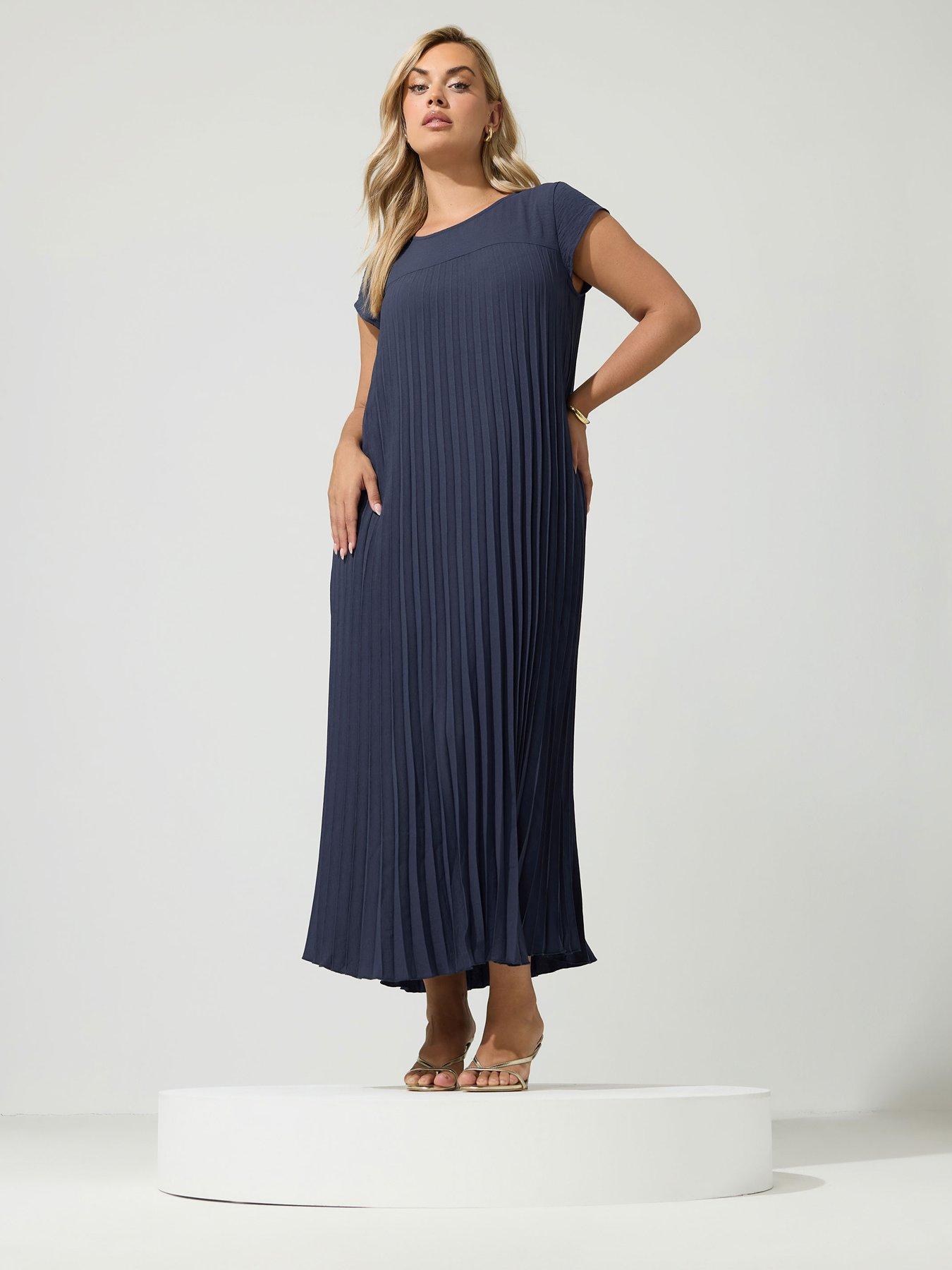 Yours Curve Pleated Maxi Dress - Blue