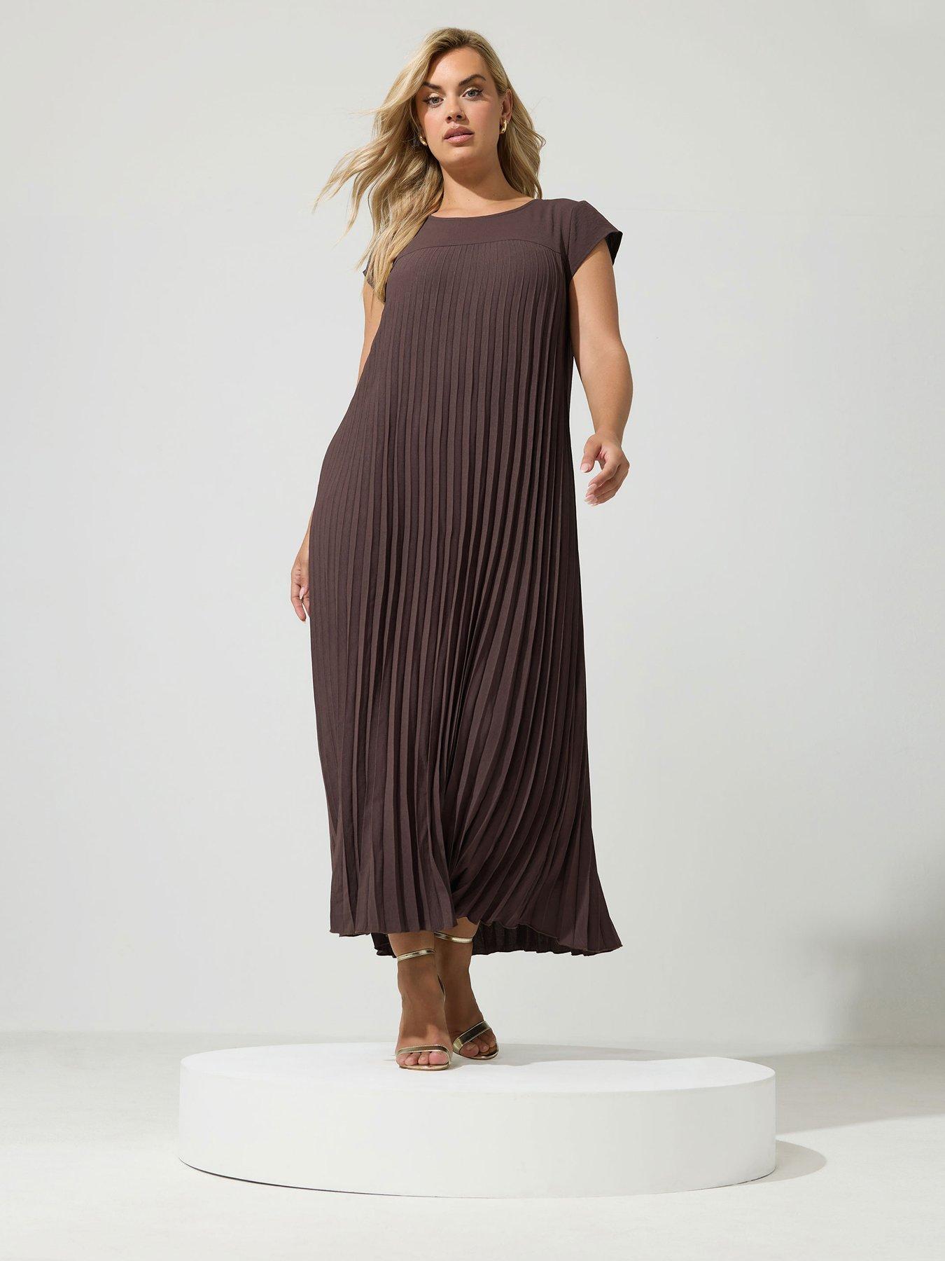 Yours Curve Pleated Maxi Dress - Brown