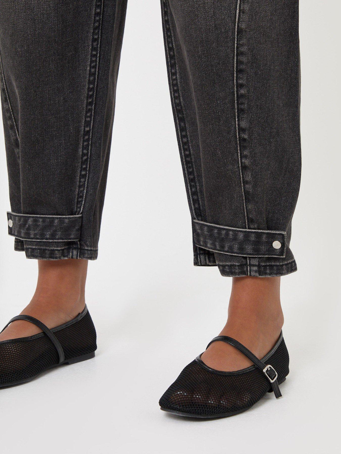 Image 4 of 5 of Threadbare Petite Barrel Leg Jeans In Black
