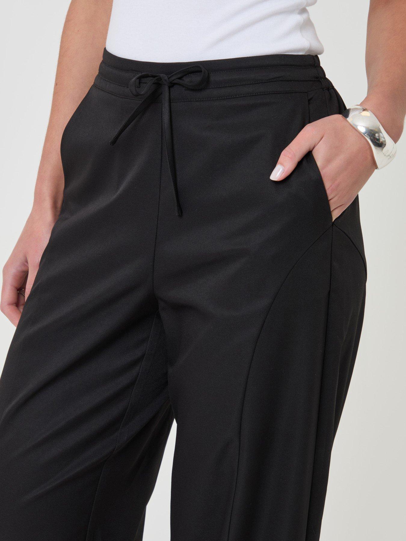 Image 4 of 5 of Threadbare Petite Curved Seam Barrel Leg Trousers In Black