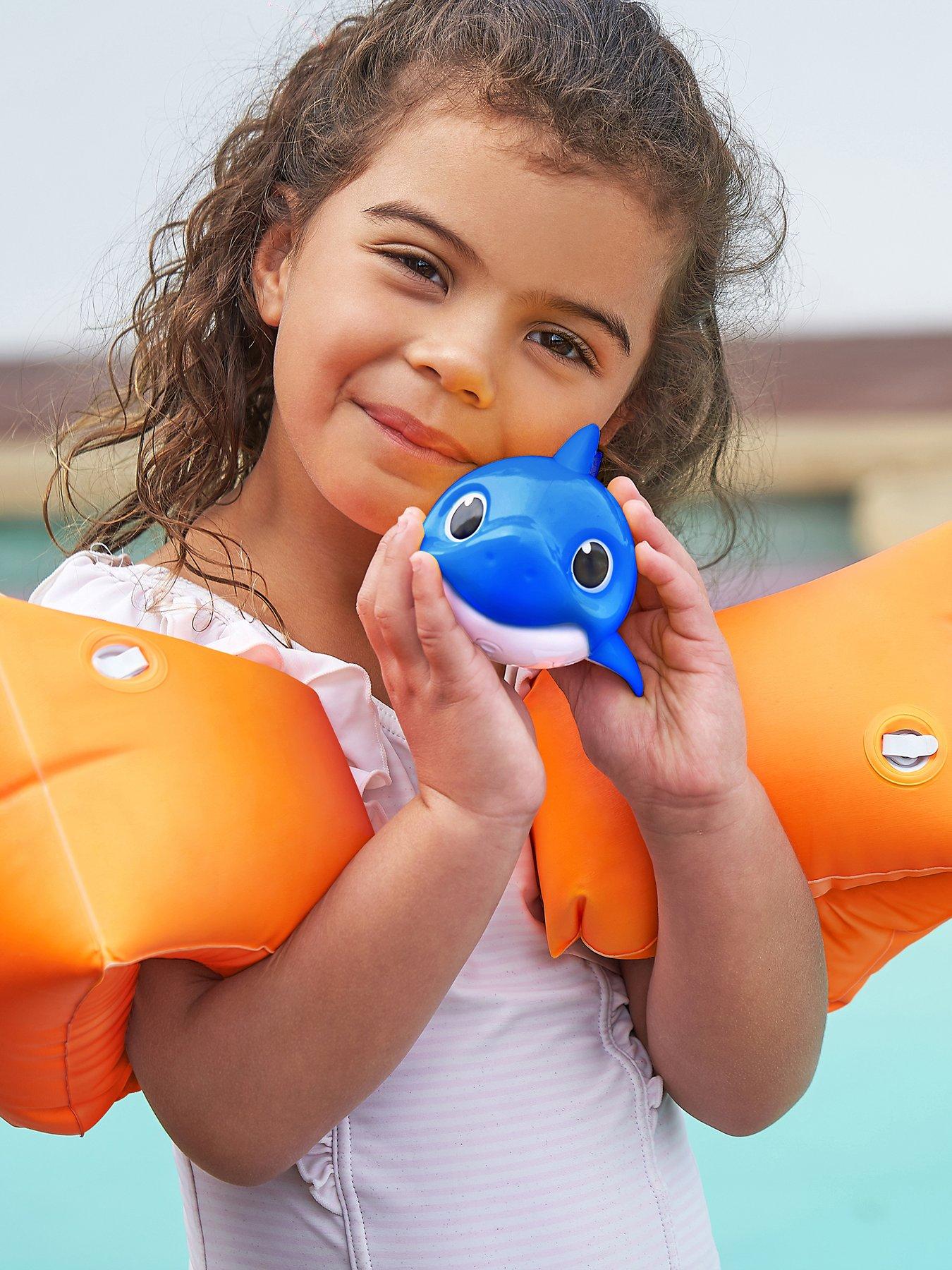 Image 4 of 7 of Robo Alive 2023 ROBOTIC-BABY SHARK S1BULK