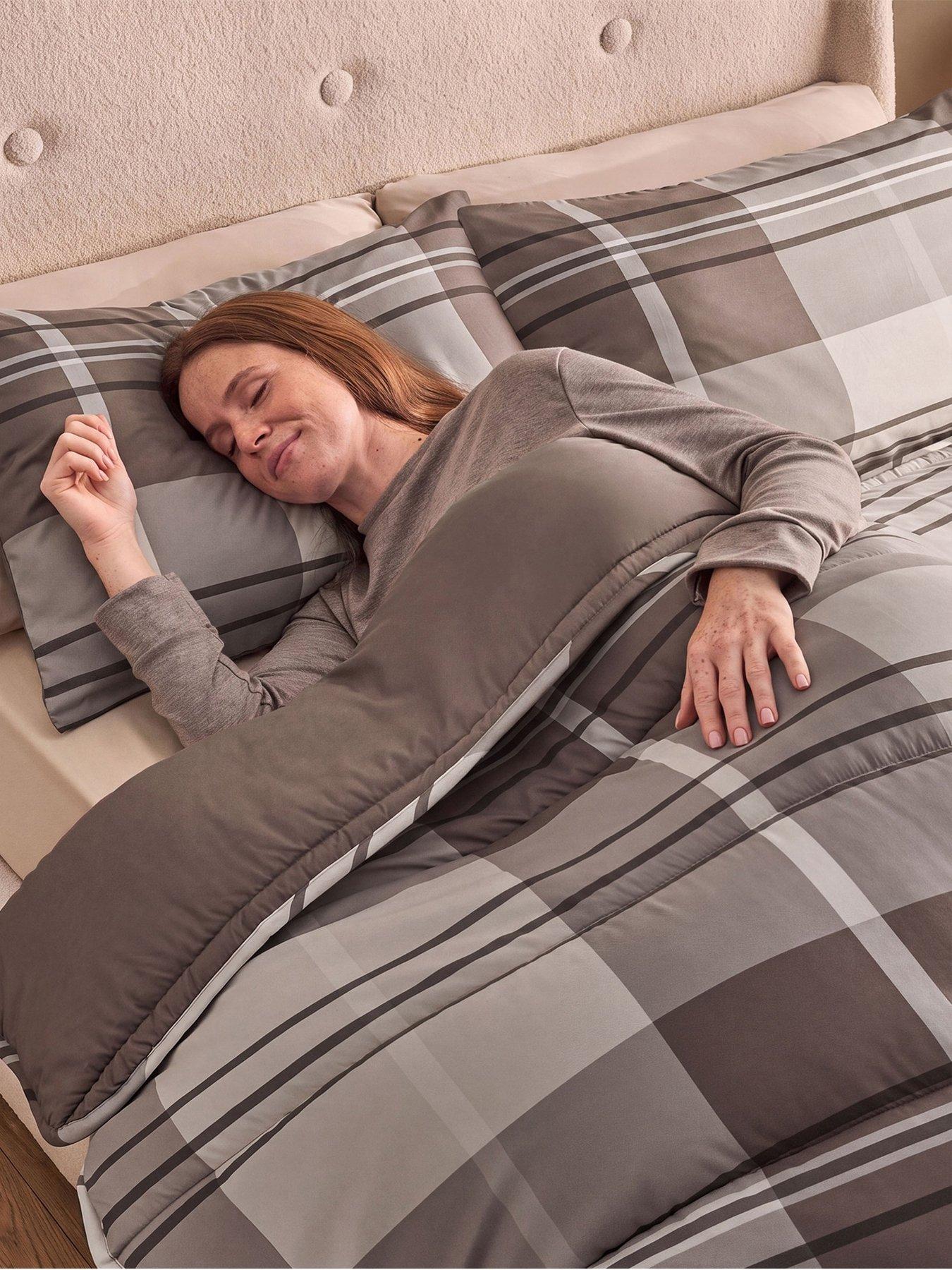 Image 3 of 7 of Silentnight Coverless Duvet Printed Check Natural 10.5 Tog