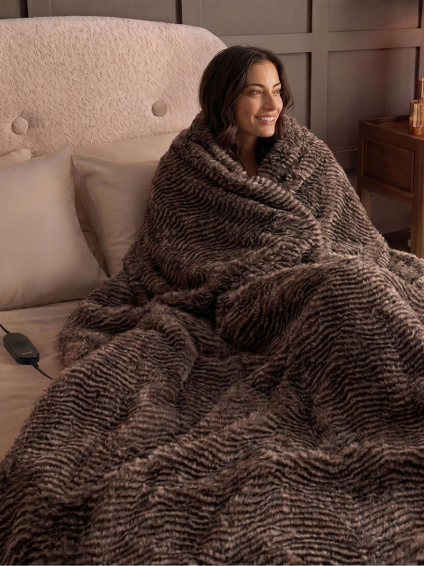 Silentnight Prestige Faux Fur Heated Throw XL Brown - XL