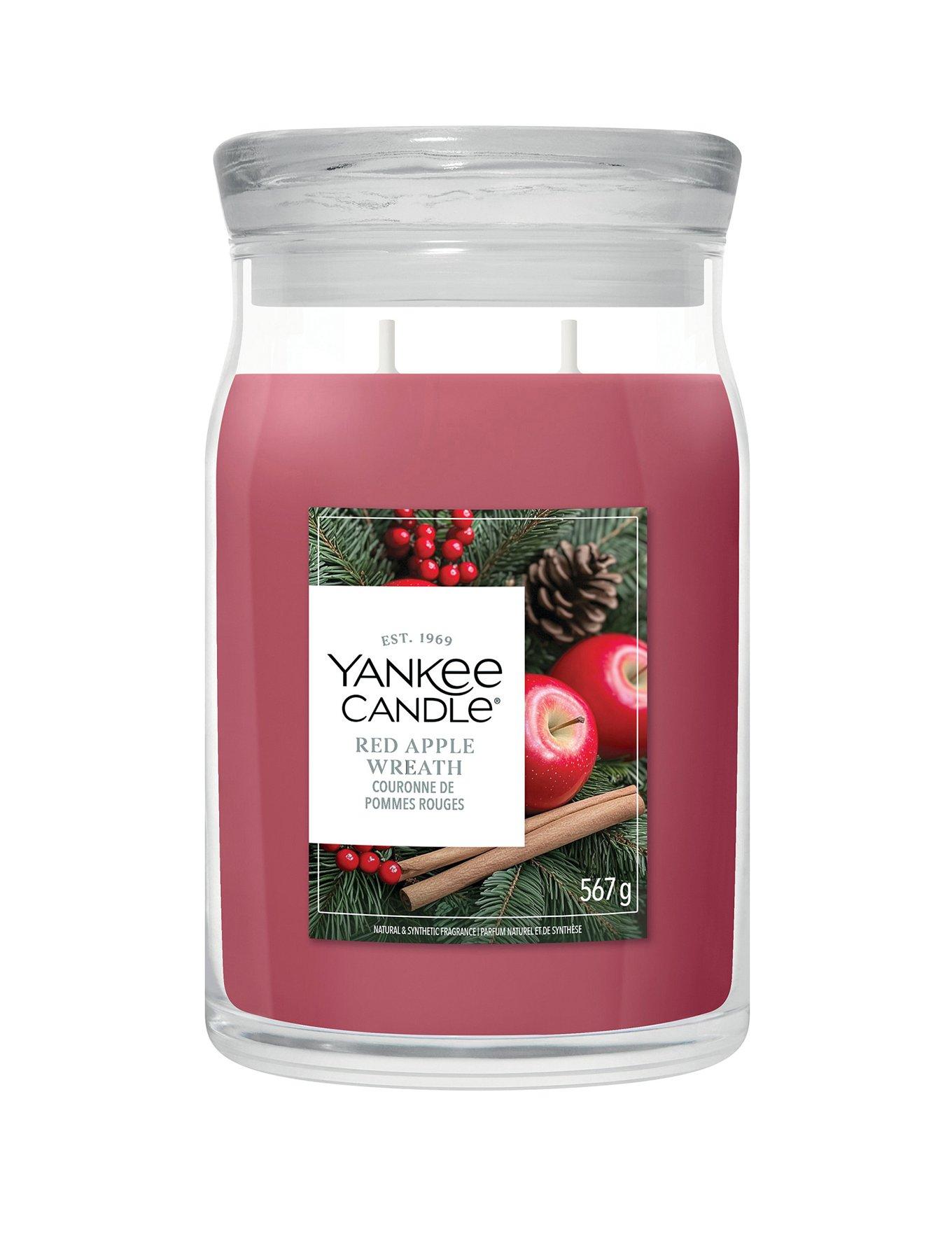 Image 1 of 1 of Yankee Candle Yankee Red Apple Wreath Large Candle