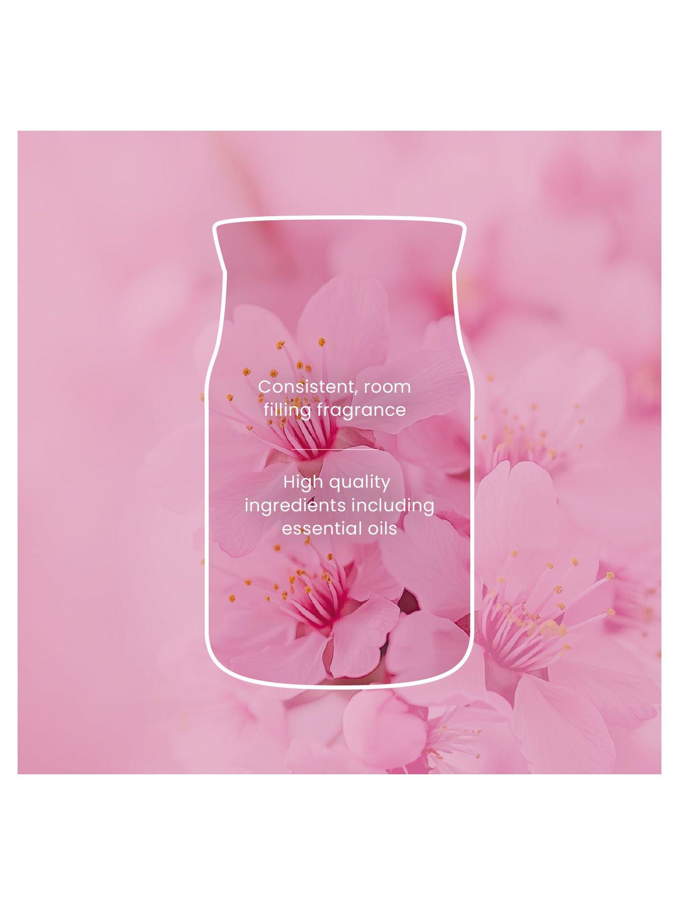 Image 3 of 5 of Yankee Candle Yankee Signature Fragrance Medium Jar Cherry Blossom