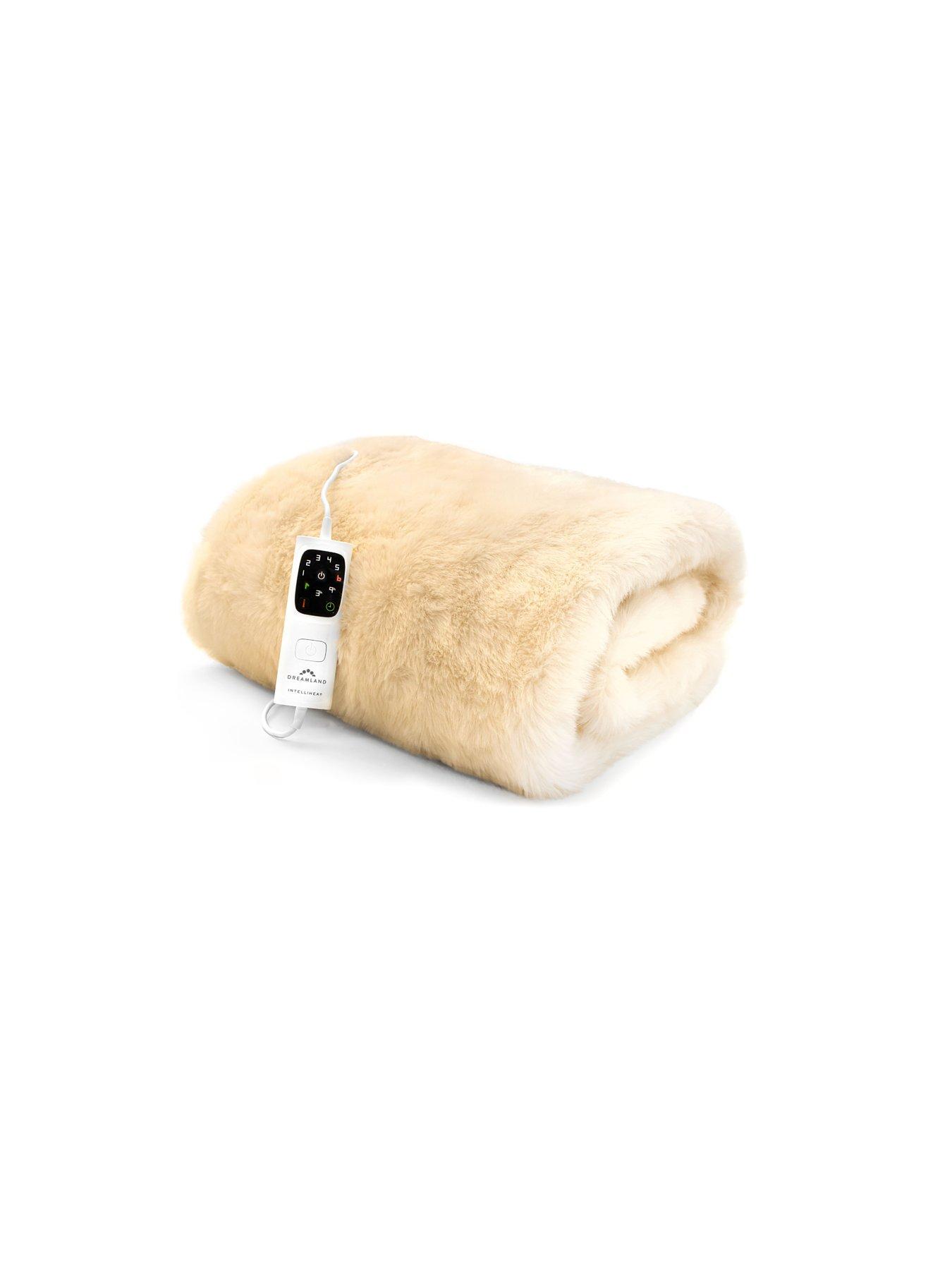 Image 4 of 6 of Dreamland Relaxwell Luxury Faux Arctic Fox Throw