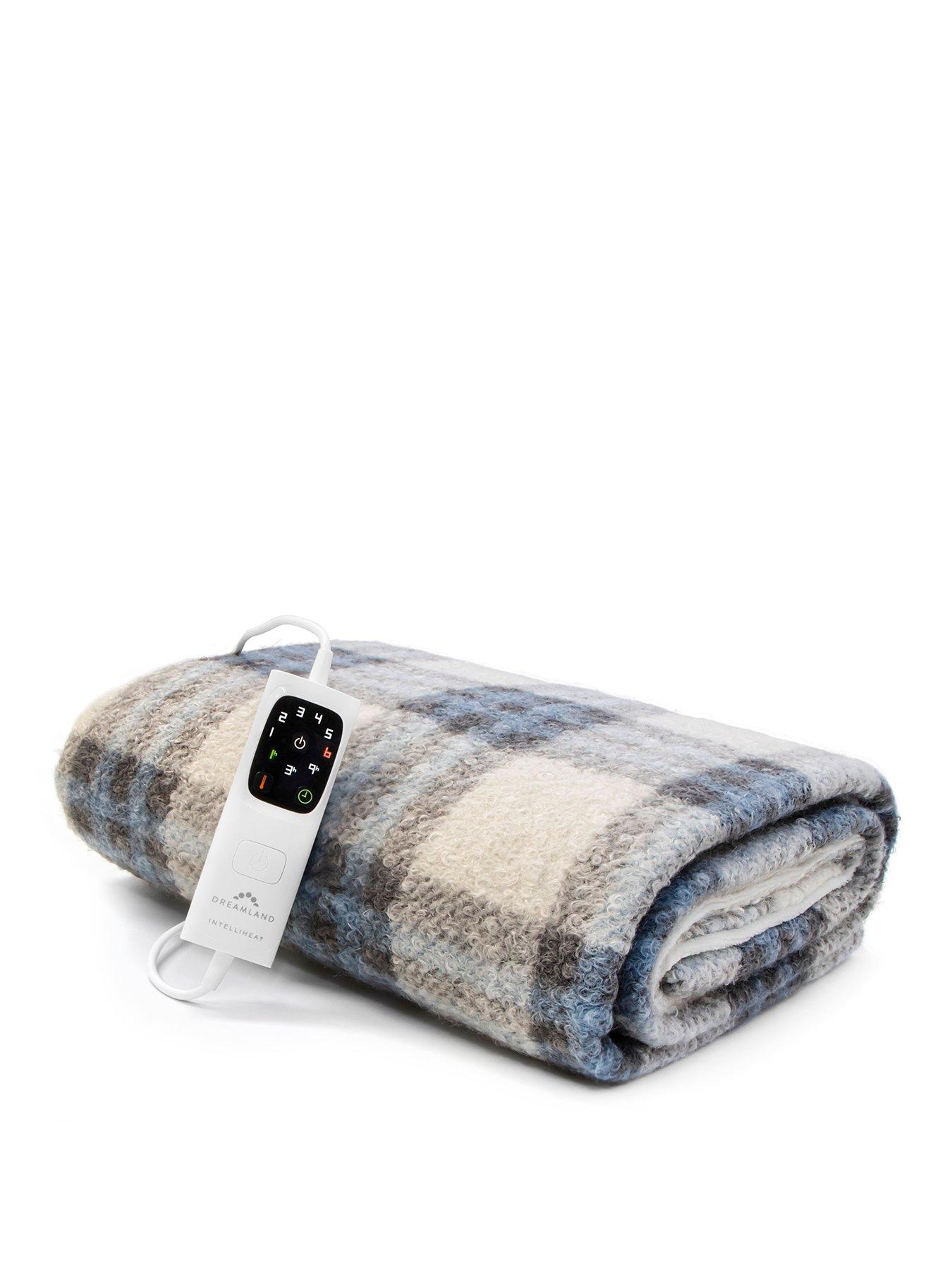 Image 2 of 8 of Dreamland Traitors Tartan Naptime Sherpa Blanket