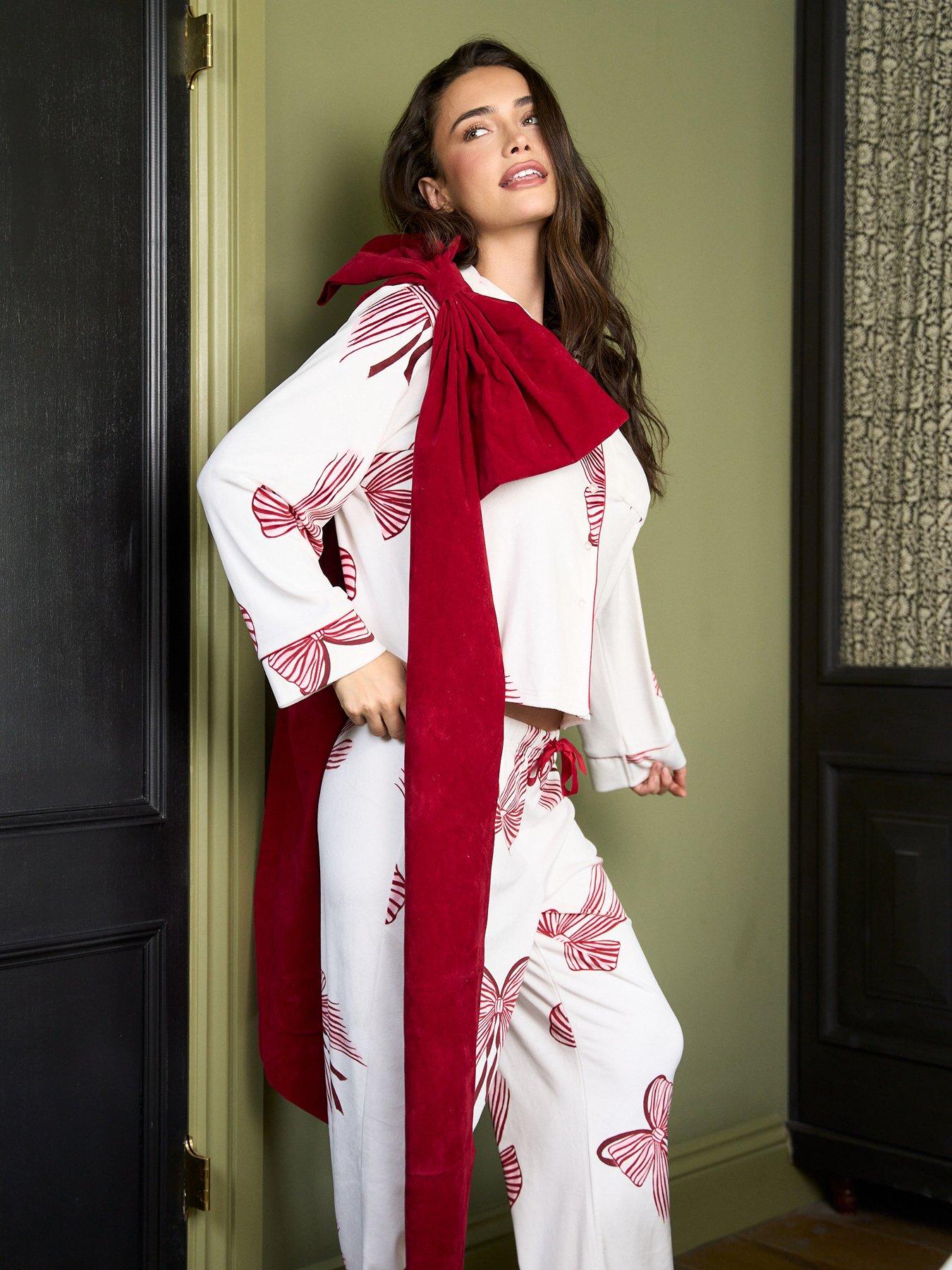 Image 2 of 4 of Jim Jam The Label Bow Print Pyjama Set - Cream