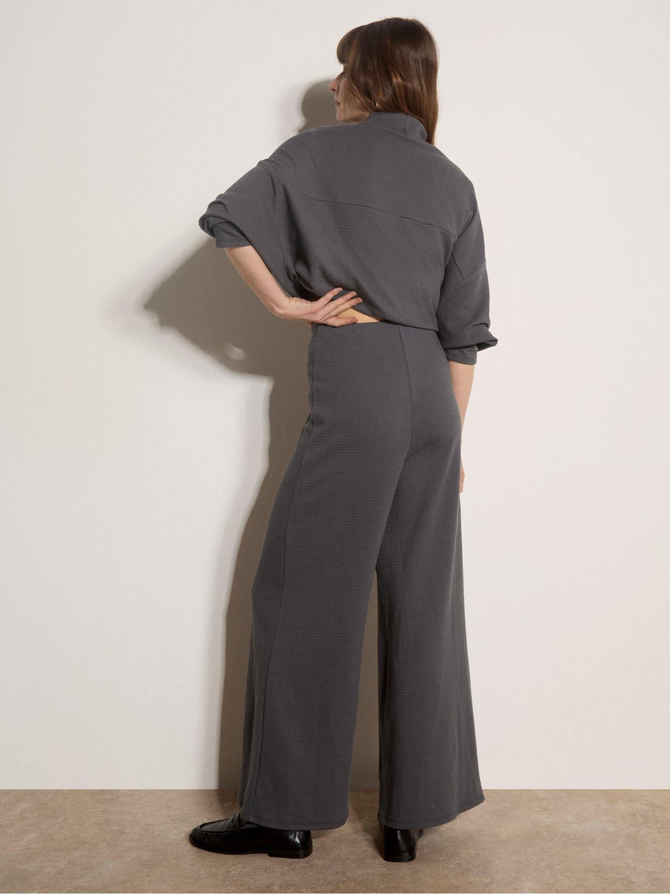 Image 2 of 5 of Apricot Womens Waffle Clean Waist Wide Leg Joggers - Grey