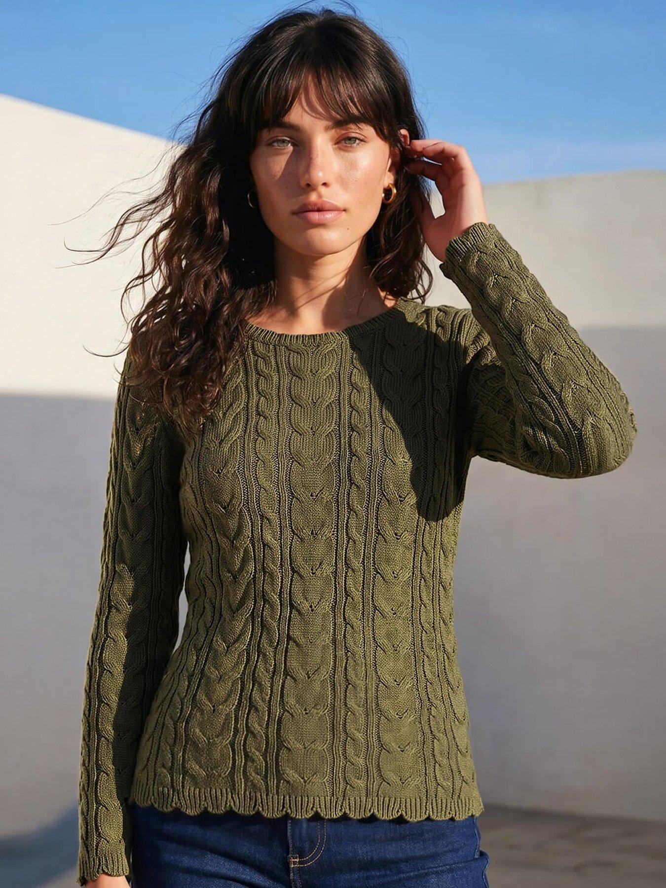 Roman Scallop Trim Cable Knit Jumper