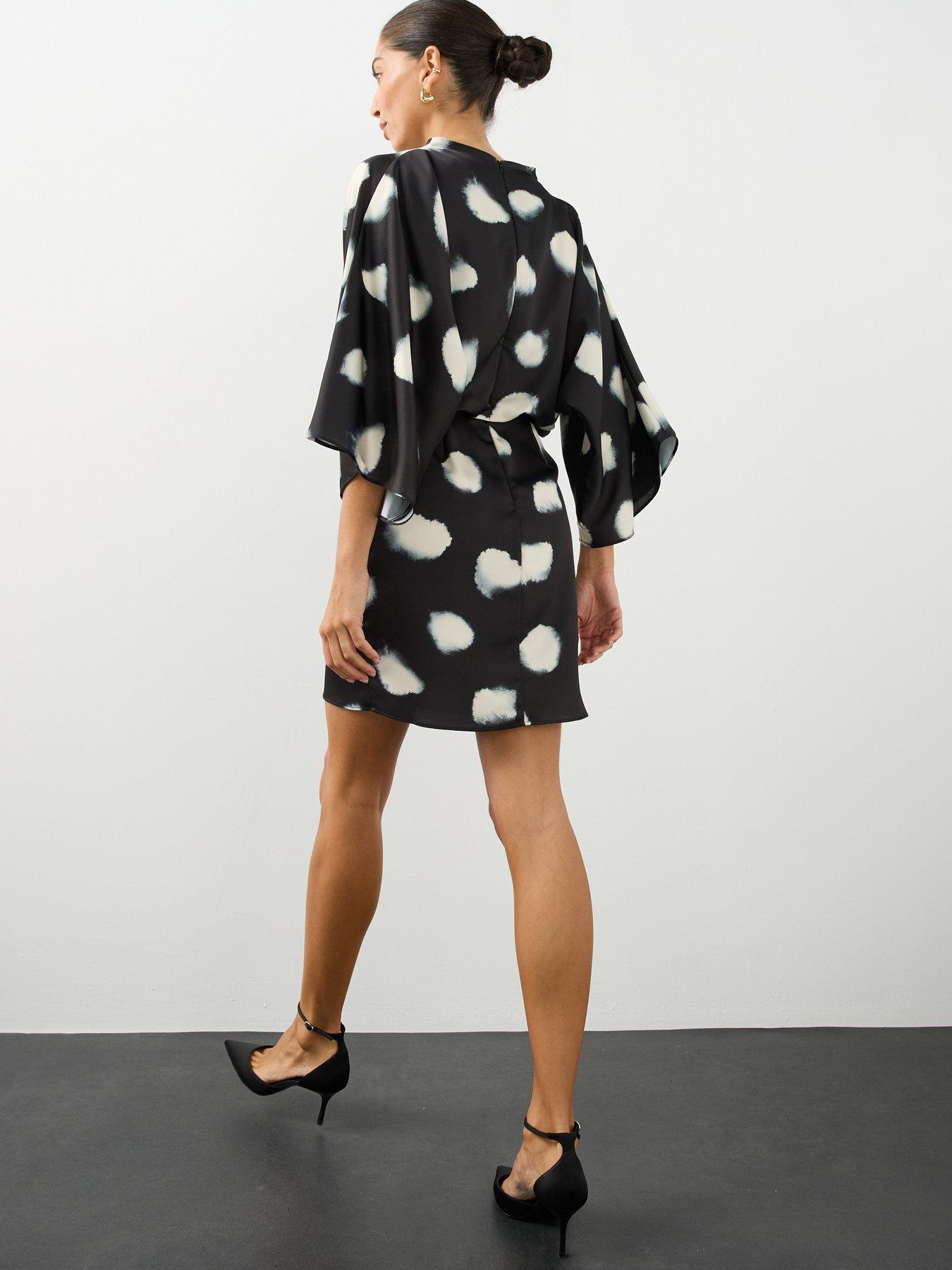 Image 2 of 7 of The Very Collection Womens Batwing Print Mini Dress - Printed