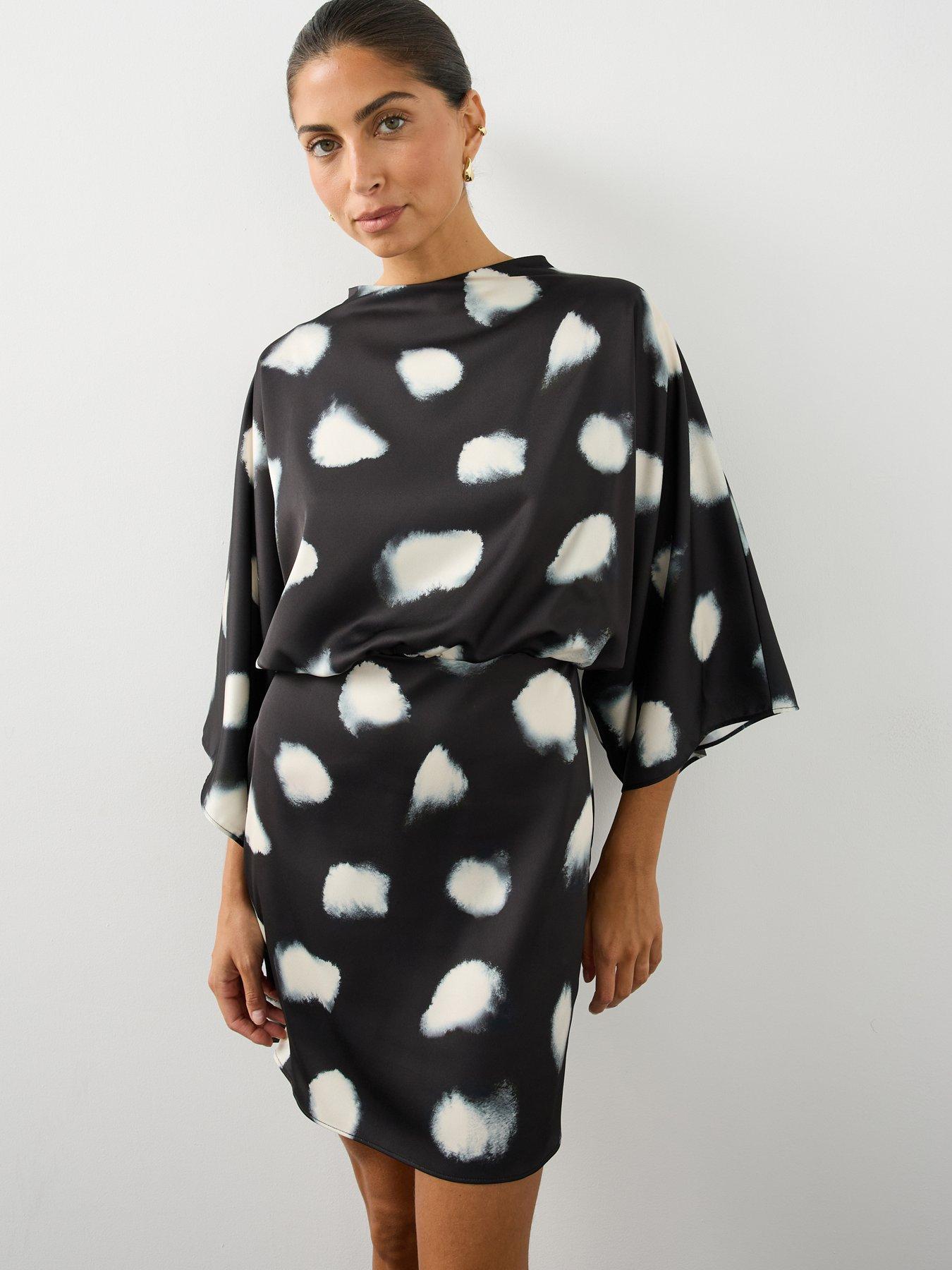 Image 6 of 7 of The Very Collection Womens Batwing Print Mini Dress - Printed