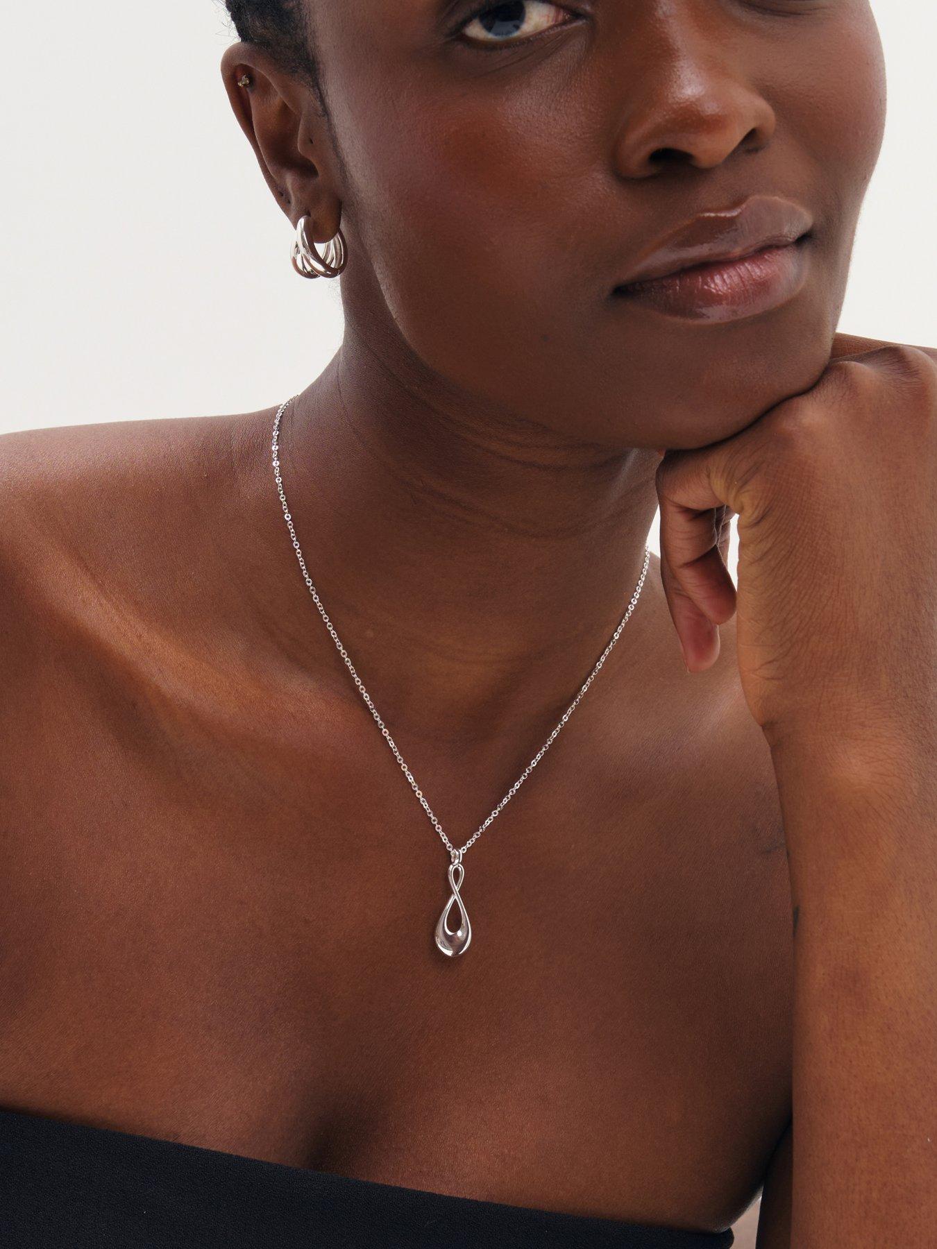 Image 3 of 3 of Inicio Polished Infinity Necklace