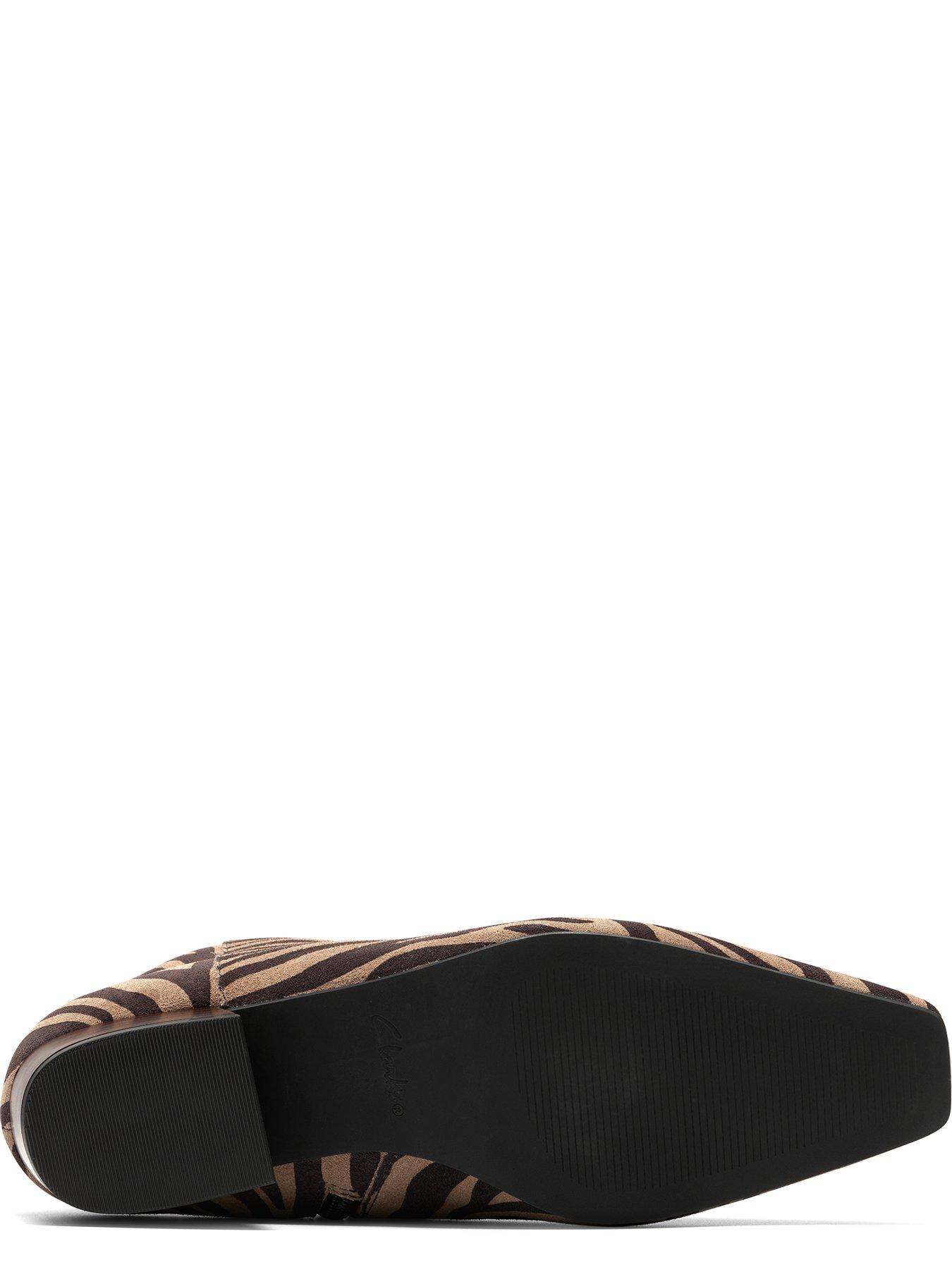 Image 5 of 6 of Clarks Kelso Top-animal Print