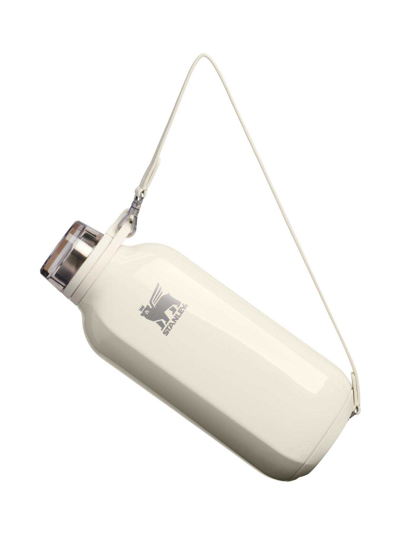 Image 4 of 5 of Stanley 1913 The Stanley Clutch Bottle 16oz- 0.47-litre - Cream
