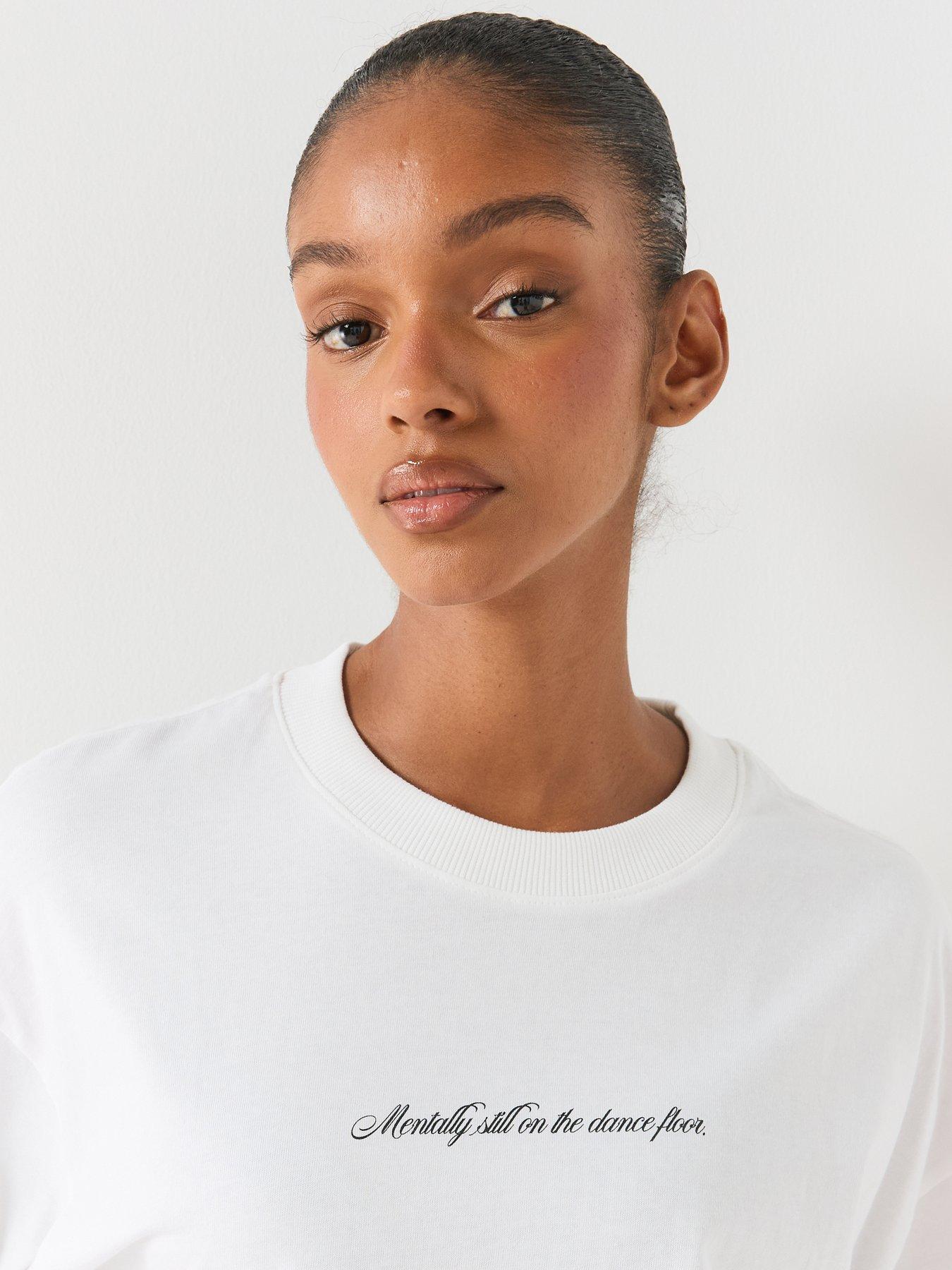 Image 4 of 6 of HUGO Oversized T-shirt - White