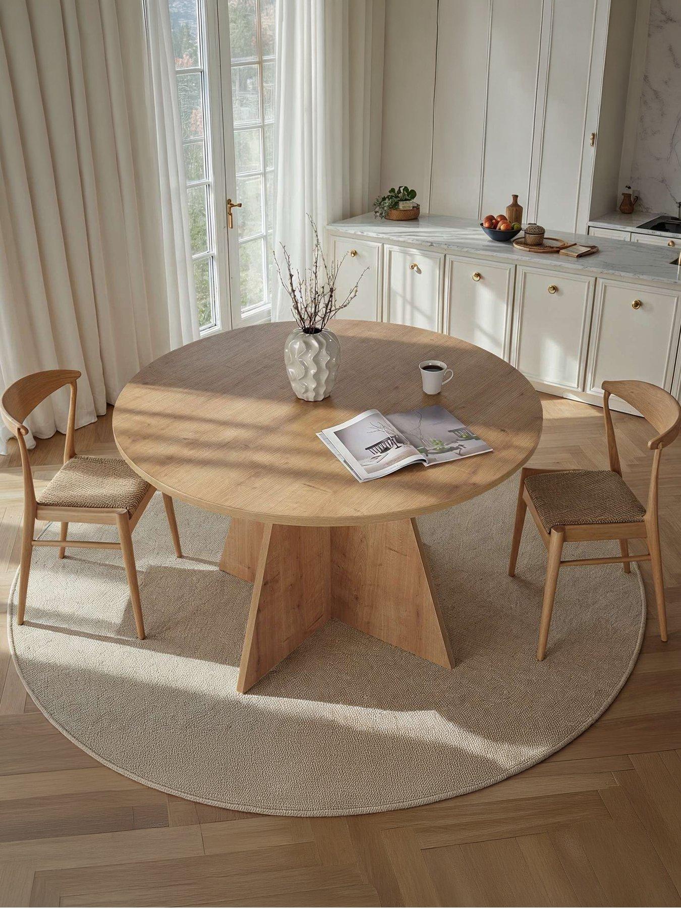 Decortie Virella Dining Table
