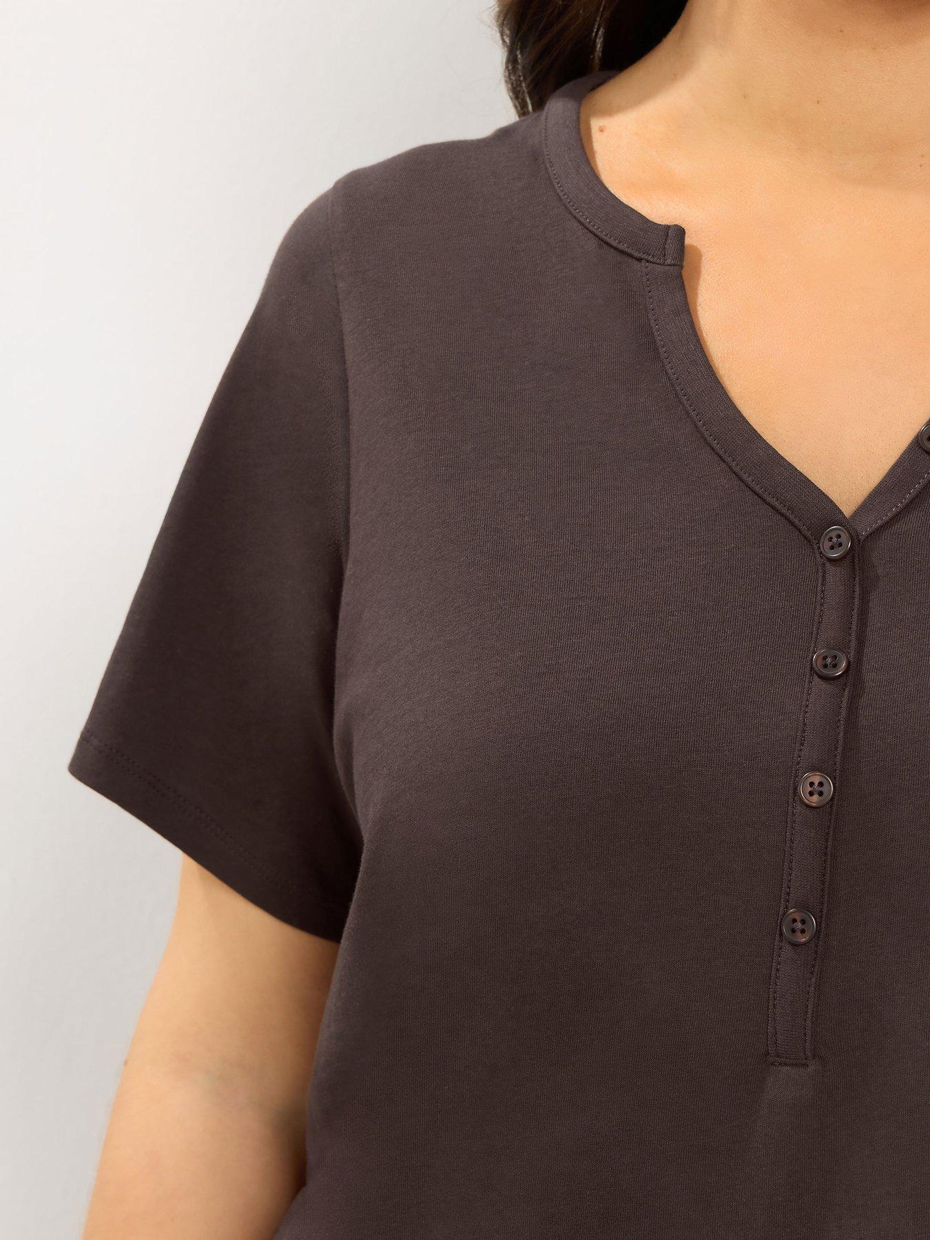 Image 4 of 4 of Yours Curve Short Sleeve Henley Button T-Shirt - Brown