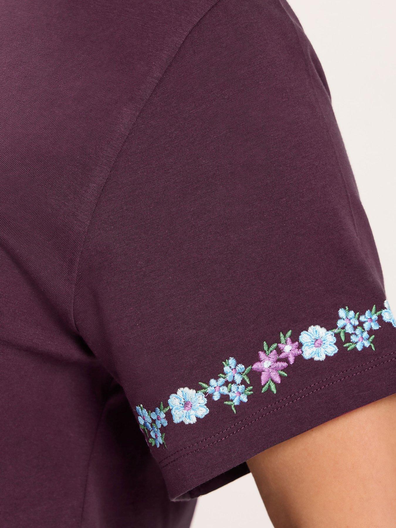 Image 4 of 4 of Yours Curve Set In Sleeve T-Shirt - Purple