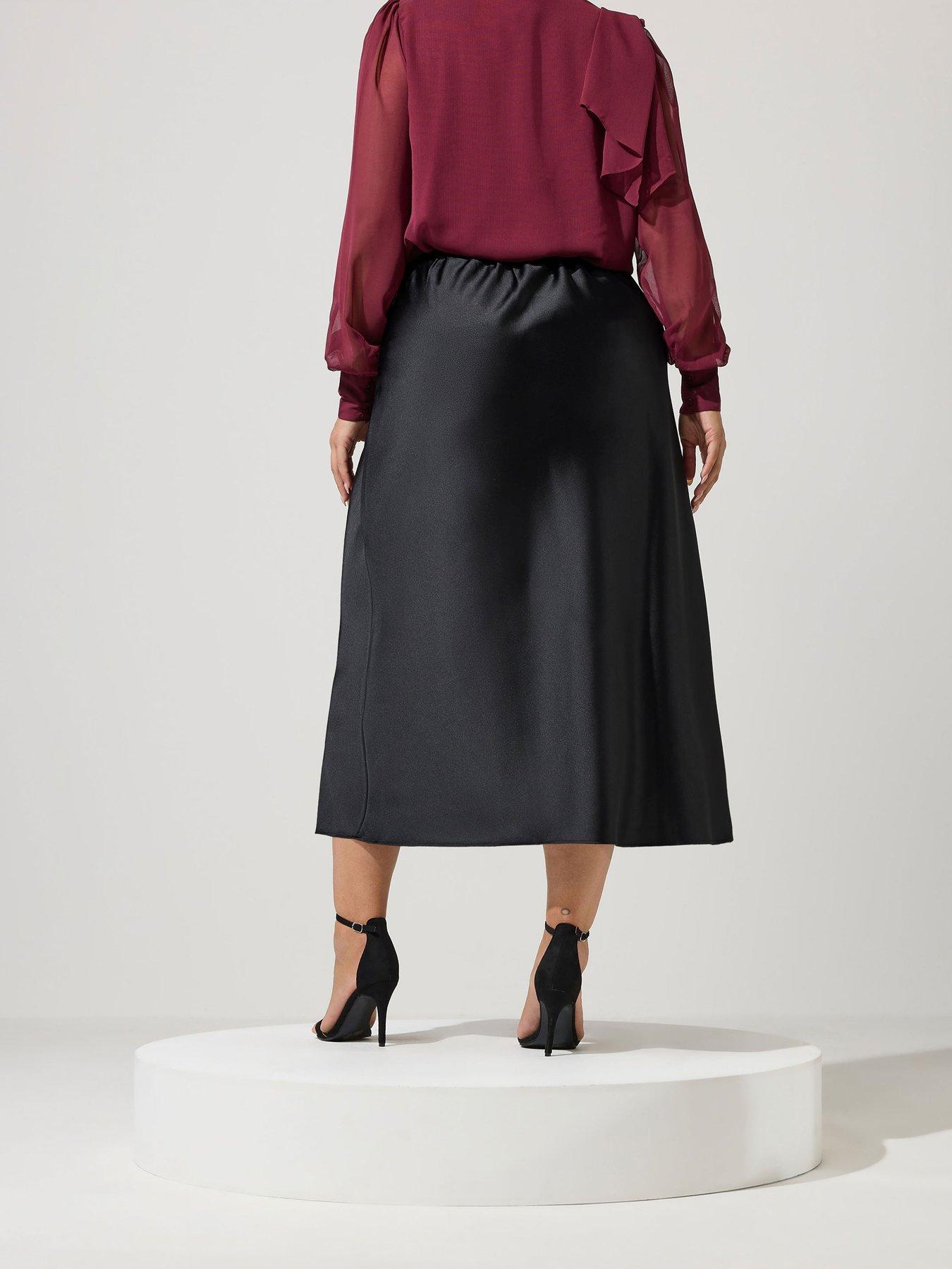 Image 2 of 4 of Yours Curve Satin Skirt - Black