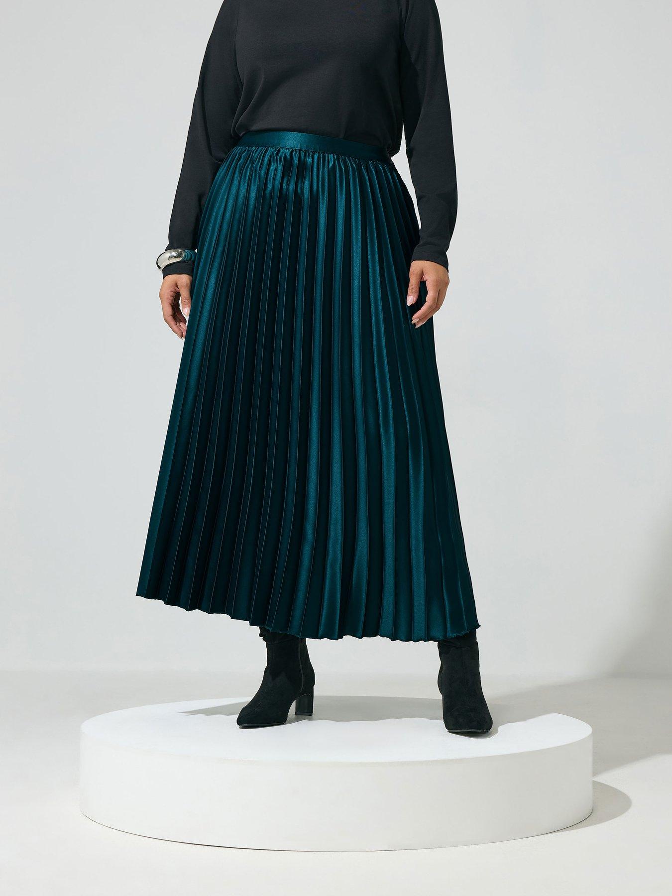 Image 1 of 4 of Yours Womens Curve Pleated Satin Skirt - Green