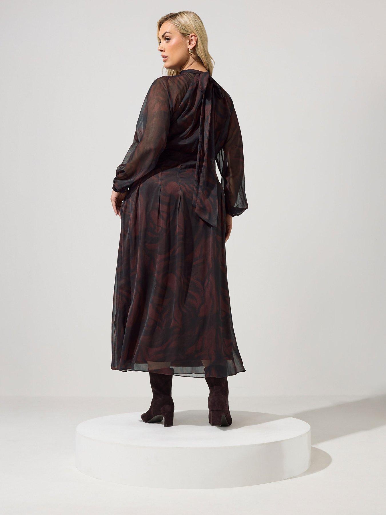 Image 2 of 4 of Yours Curve Bow Back Dress - Brown