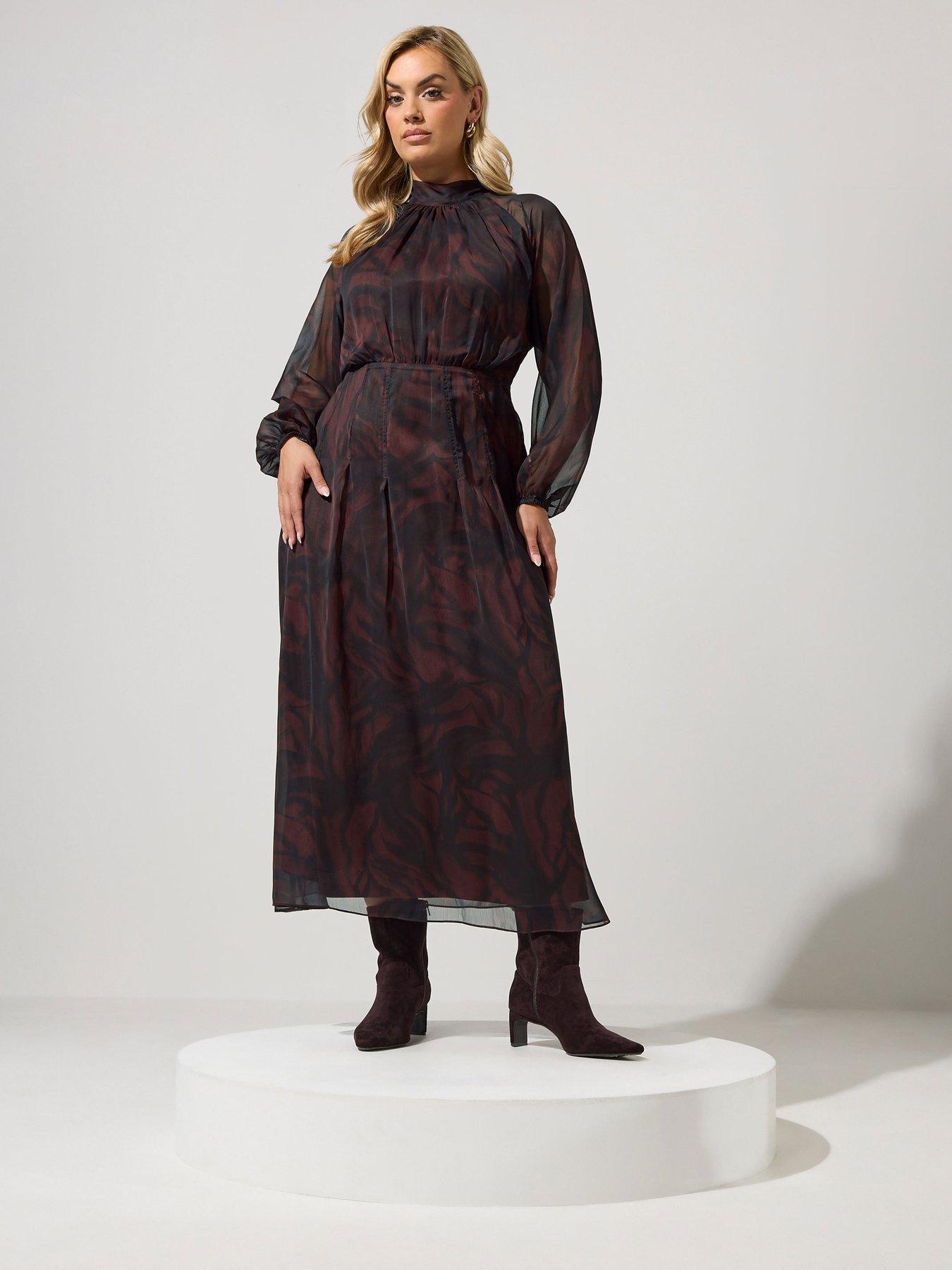 Image 3 of 4 of Yours Curve Bow Back Dress - Brown
