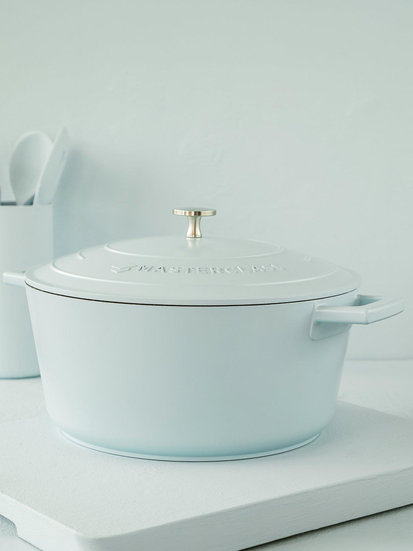 MasterClass 4 Litre Casserole Dish With Lid - Sky Blue