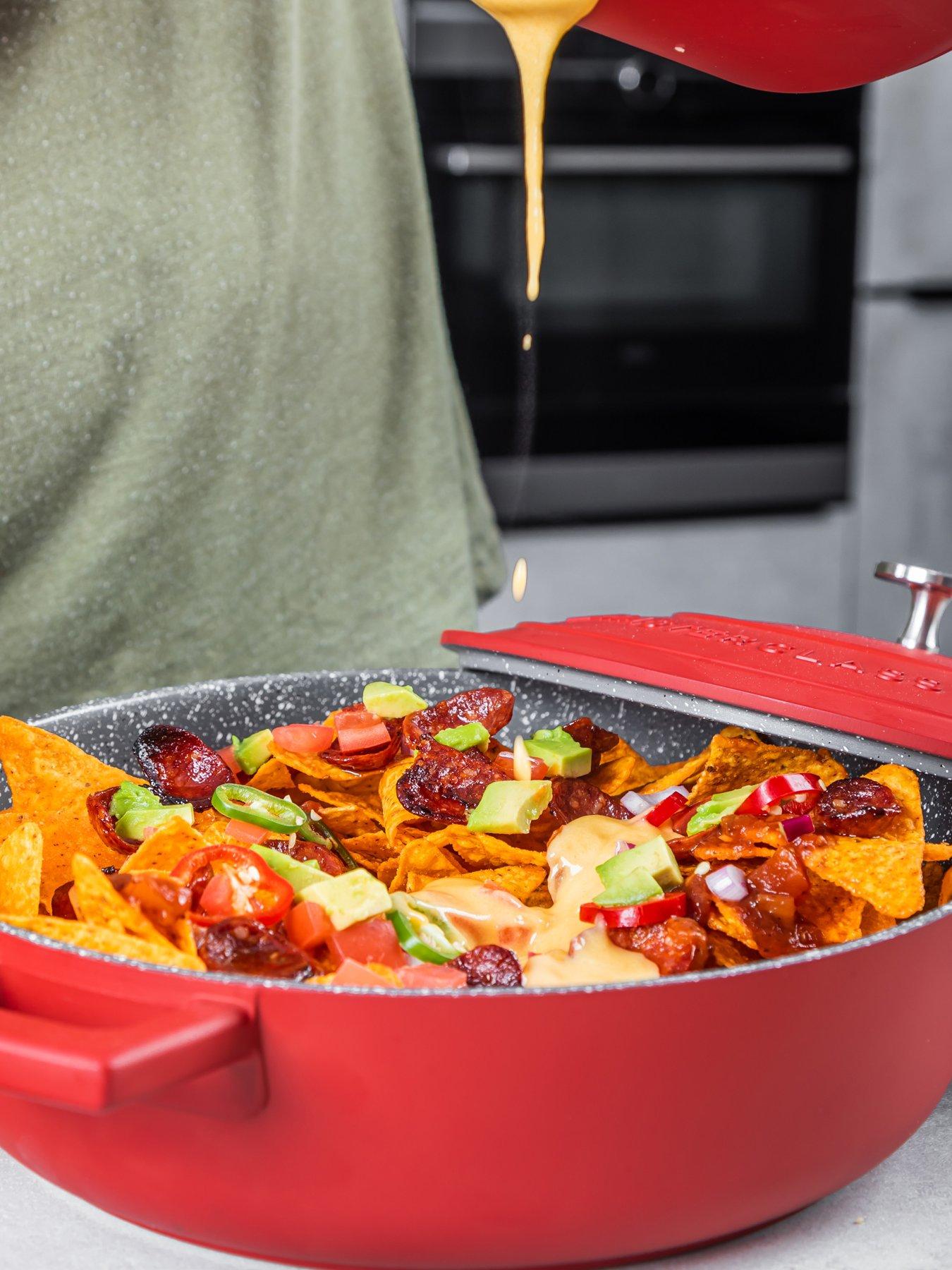 MasterClass Shallow 4 Litre Casserole Dish With Lid - Red