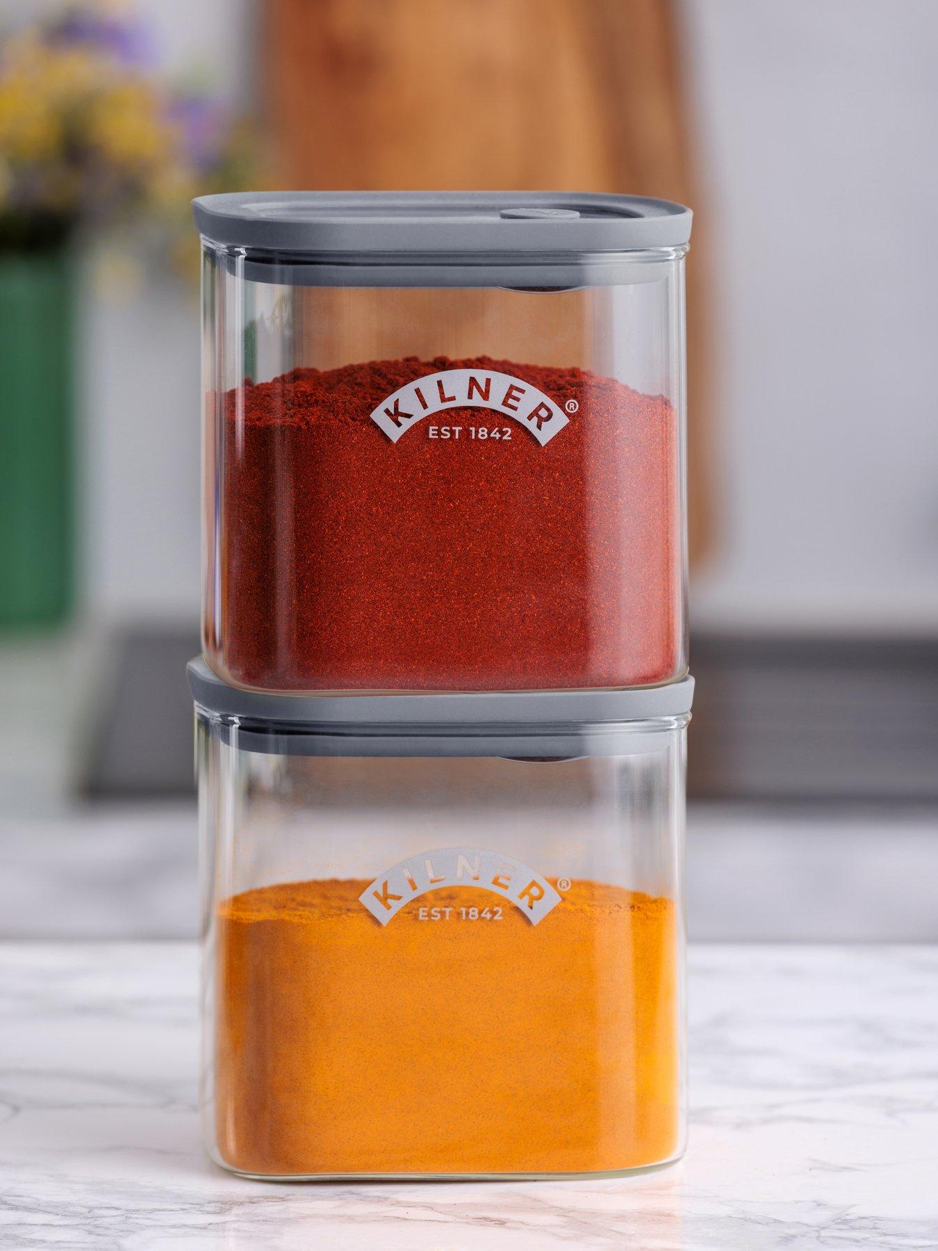 Image 3 of 6 of KILNER Fresh Storage 700ml Spice Jar&nbsp;Set of 2