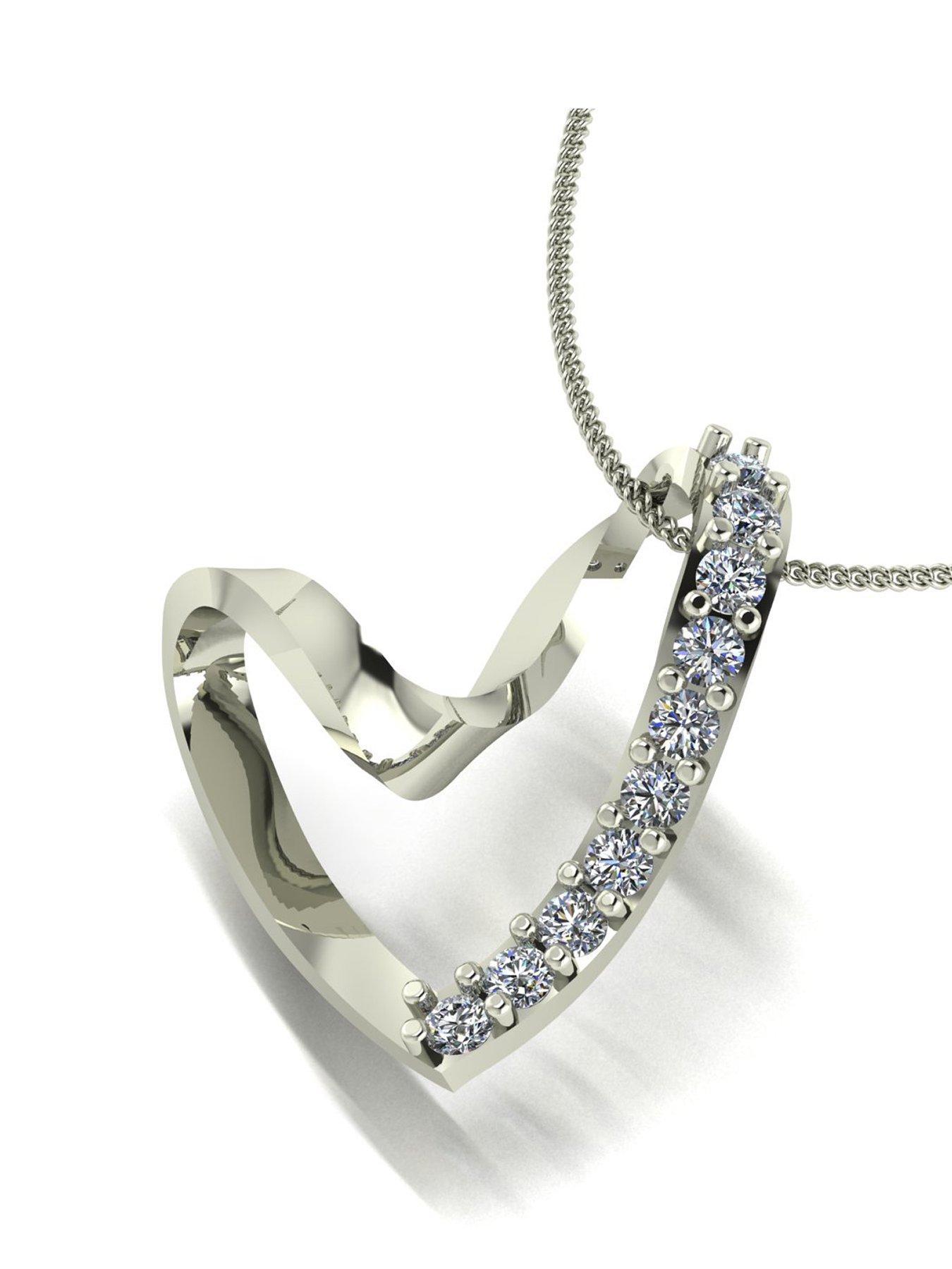 Moissanite Starlight 9ct White Gold 0.25ct total Moissanite Heart inc Chain