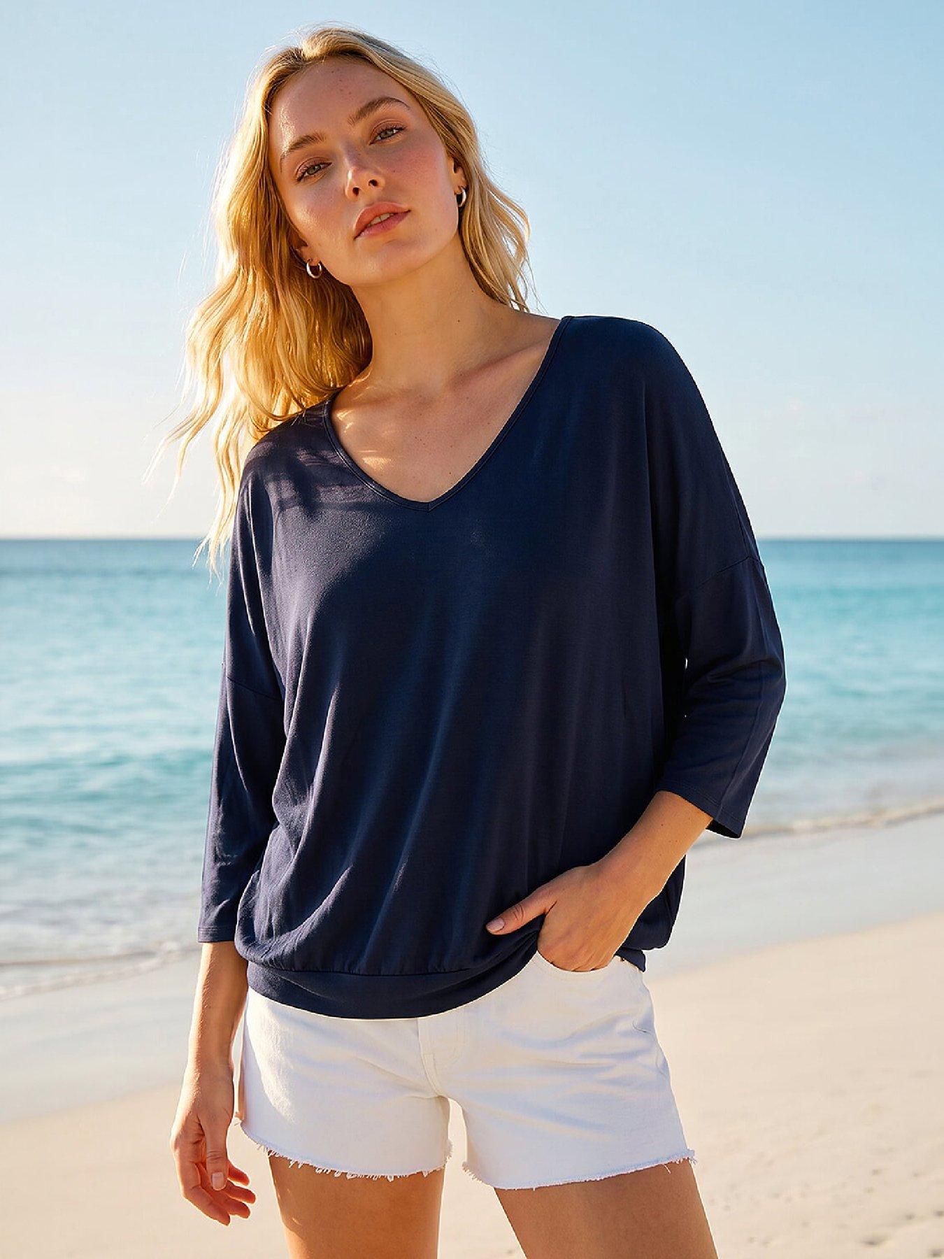 Roman Bubble Hem V-neck Top