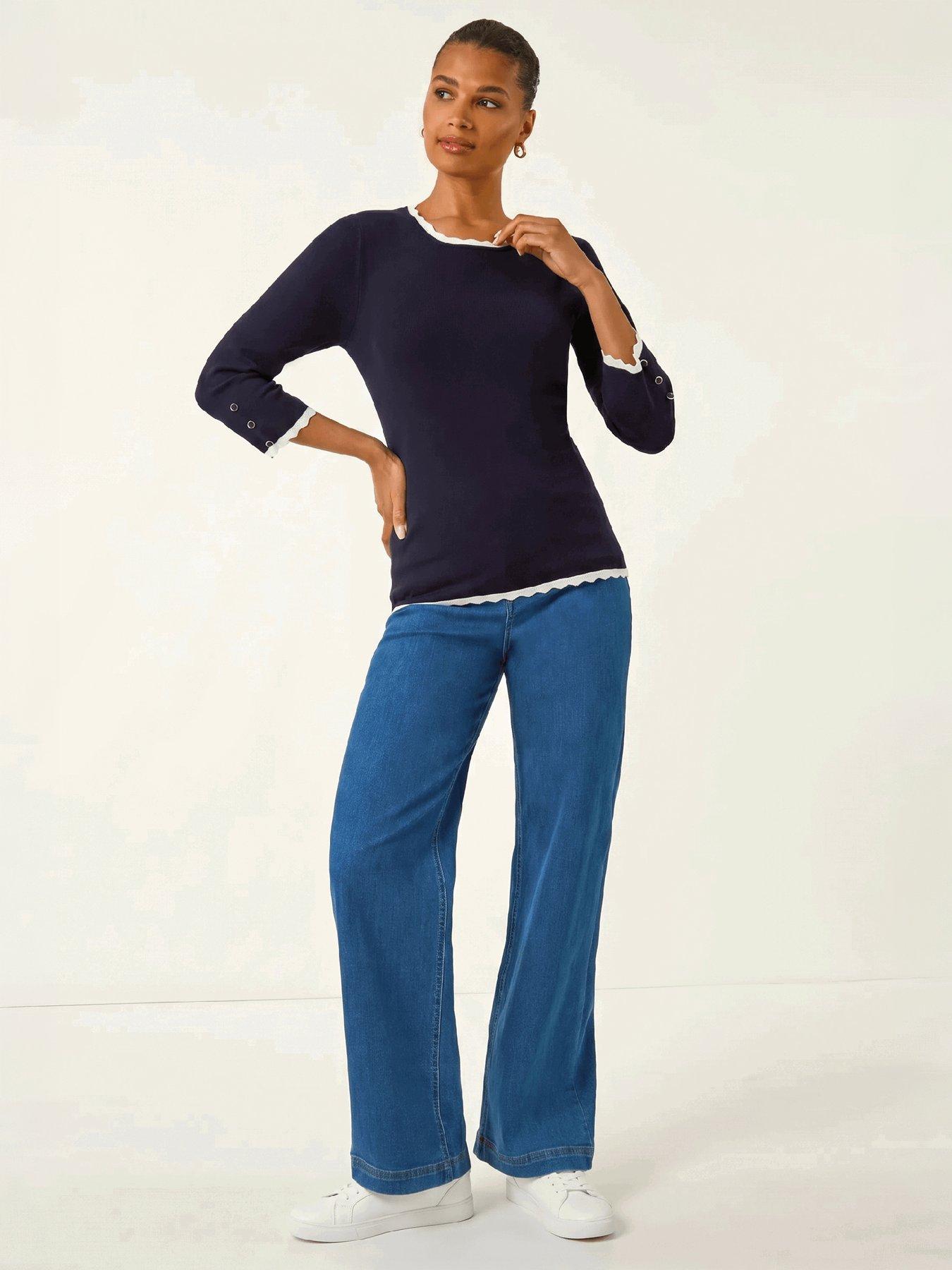 Roman Scallop Neck Button Knit Jumper