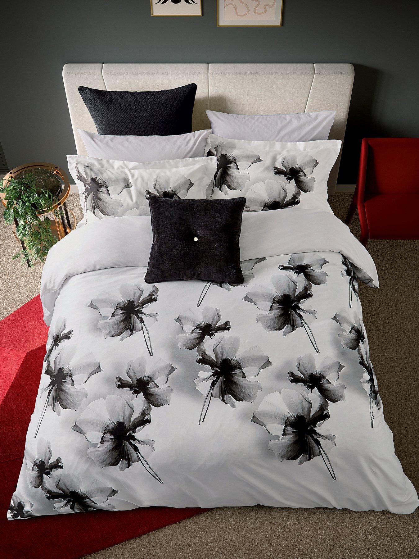 Image 3 of 5 of Ted Baker Amund Floral Cover Set Mono