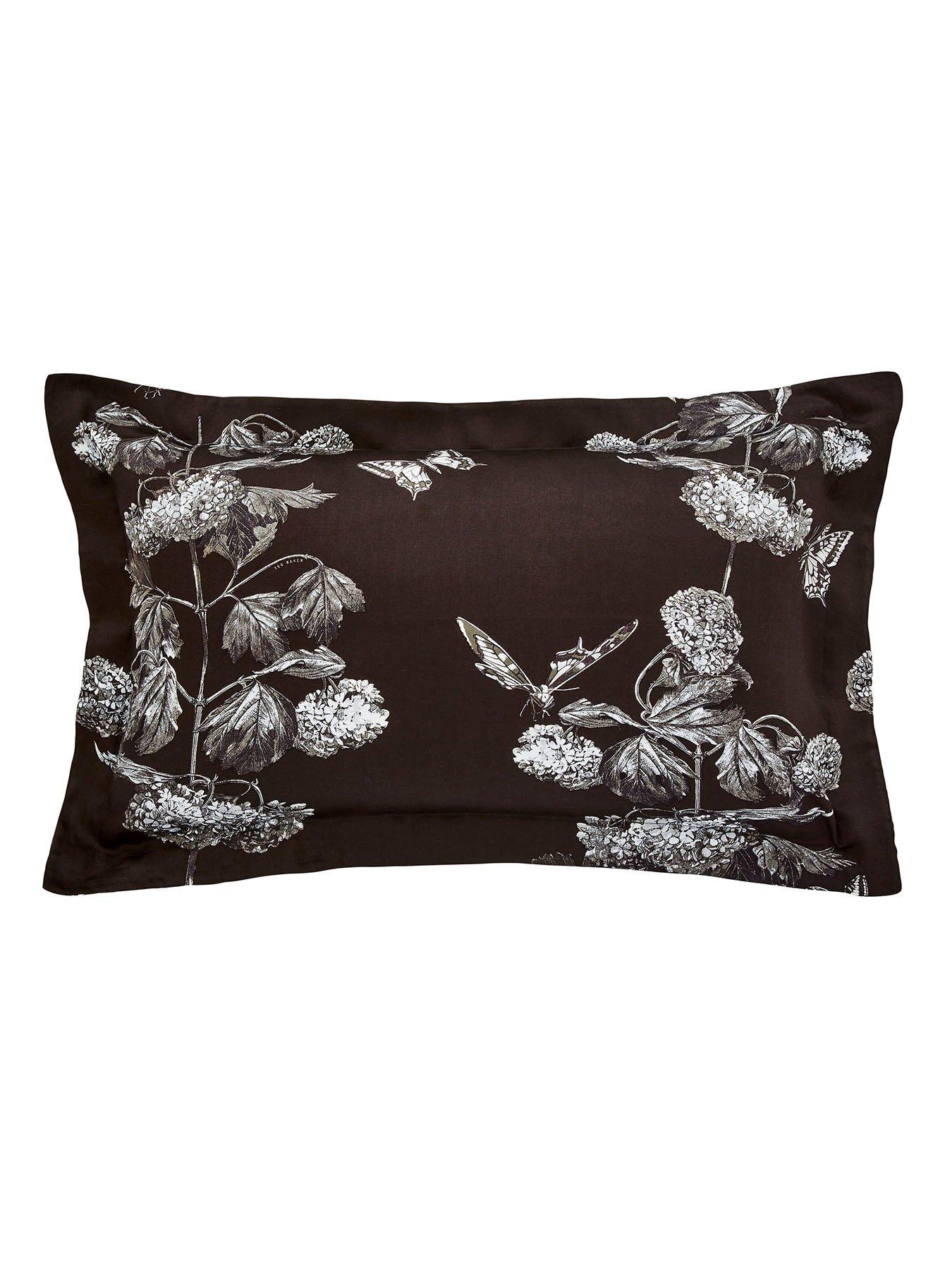 Image 3 of 4 of Ted Baker Narnia Floral Cover Set Black