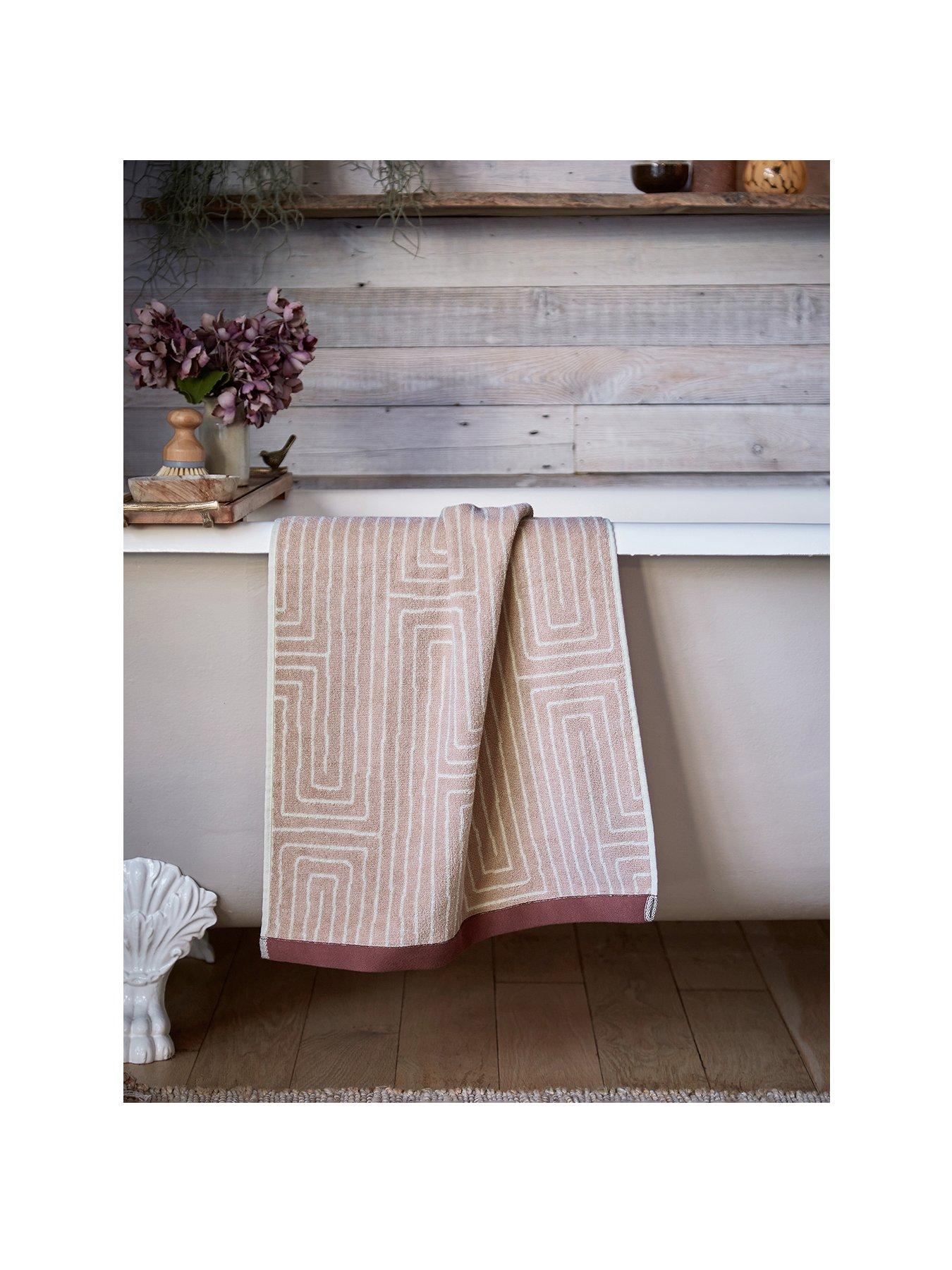 Image 2 of 3 of Pia Towel Collection Dusky Pink