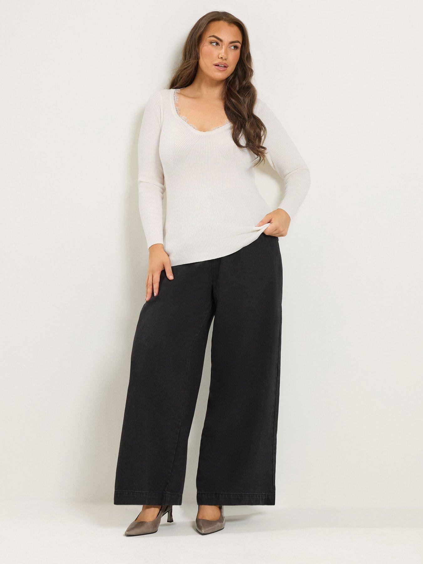 Image 3 of 4 of Yours Curve Lace Sweetheart Top